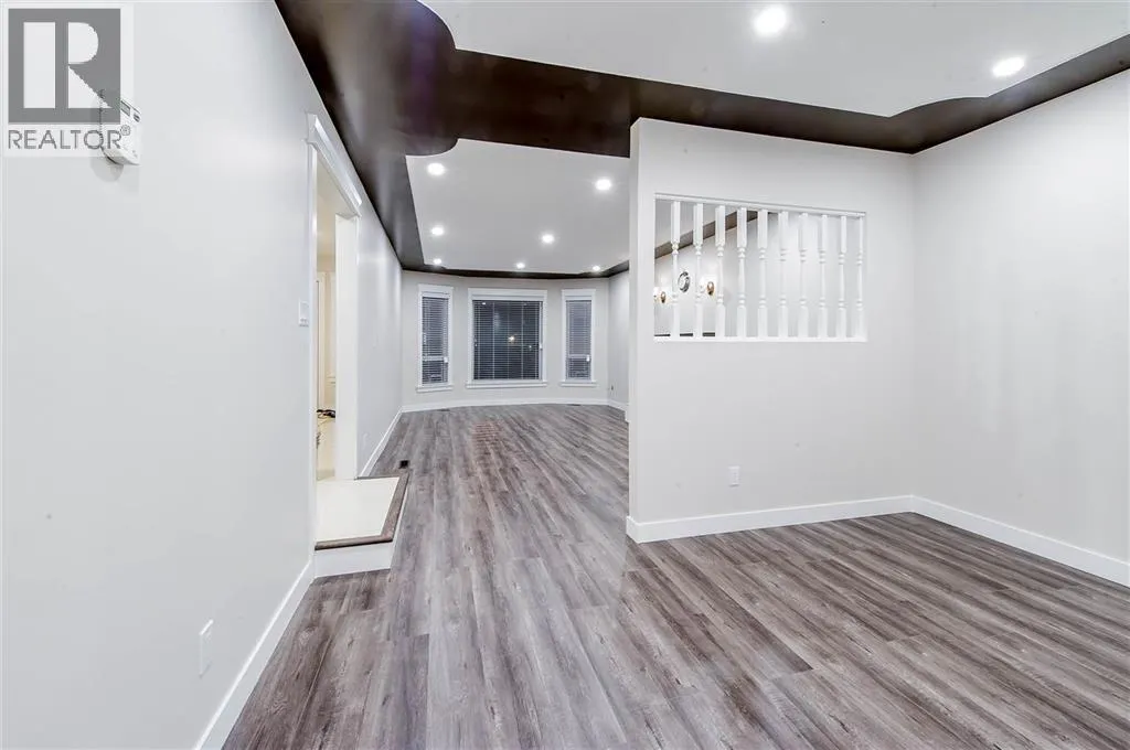 10481 HOLLYBANK DRIVE