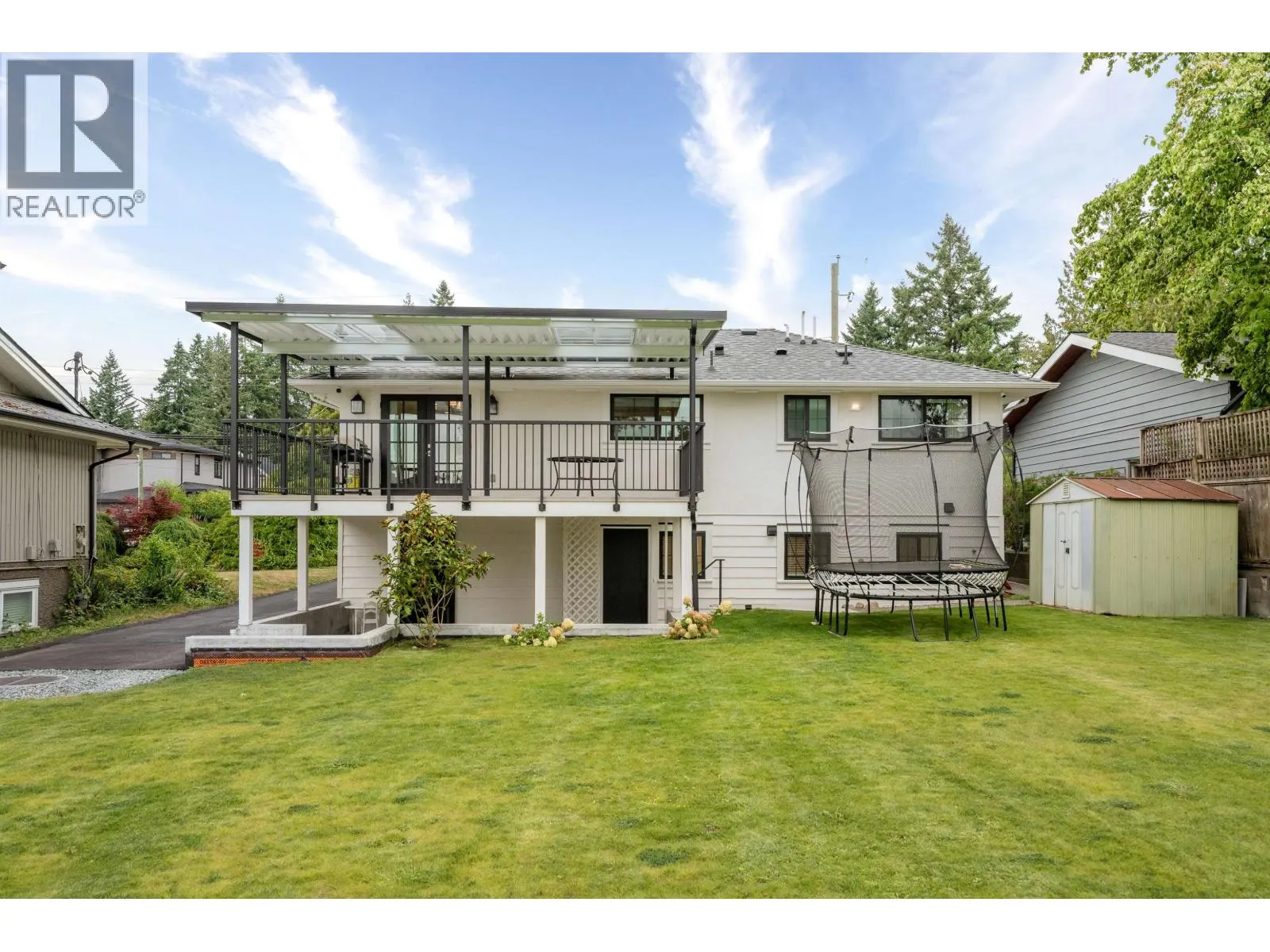 2250 GALE AVENUE