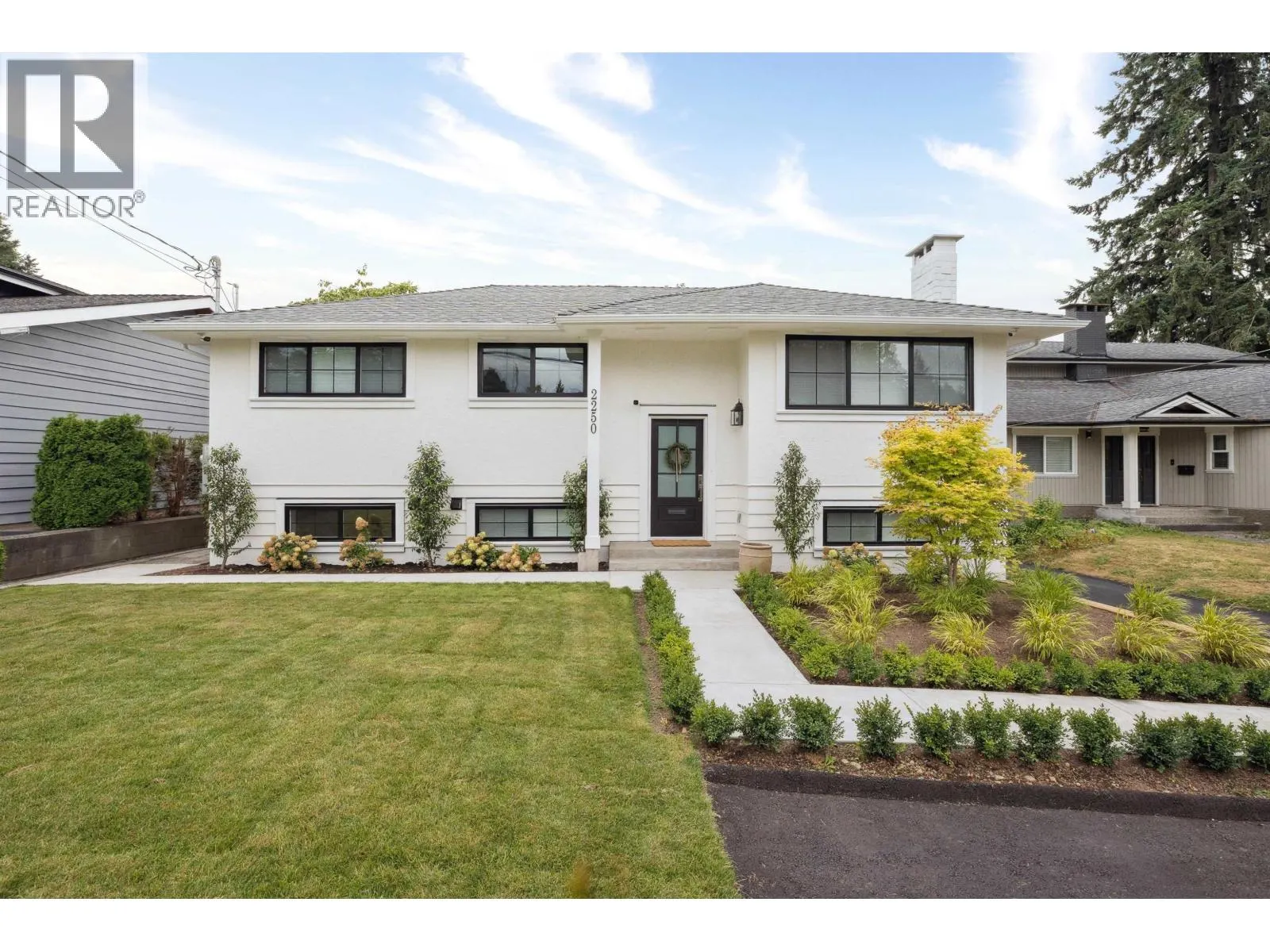 2250 GALE AVENUE