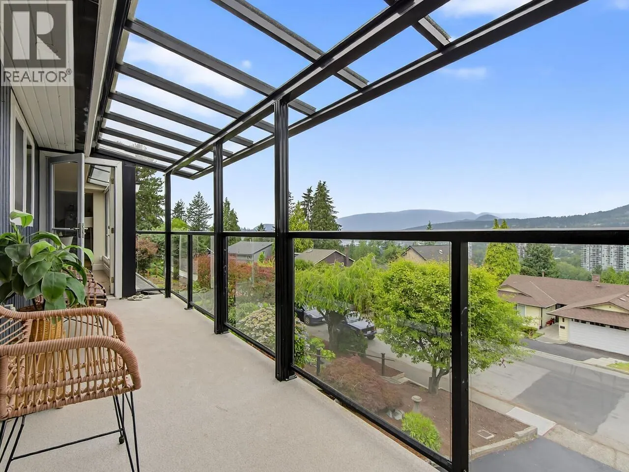 1052 CORONA CRESCENT