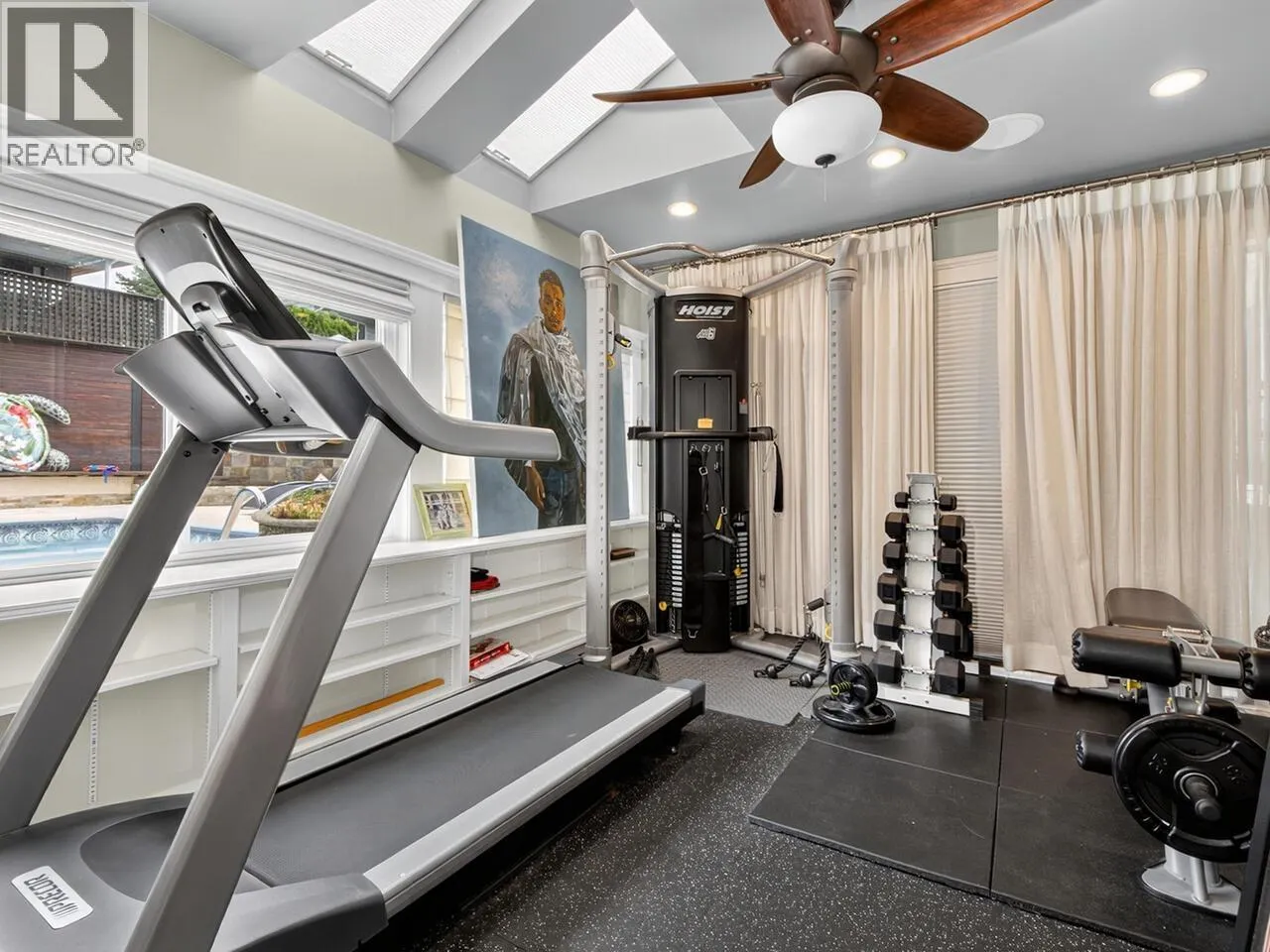 1052 CORONA CRESCENT