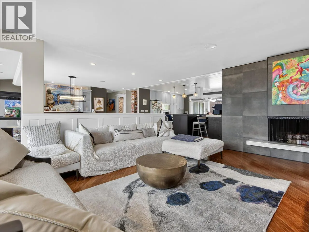 1052 CORONA CRESCENT