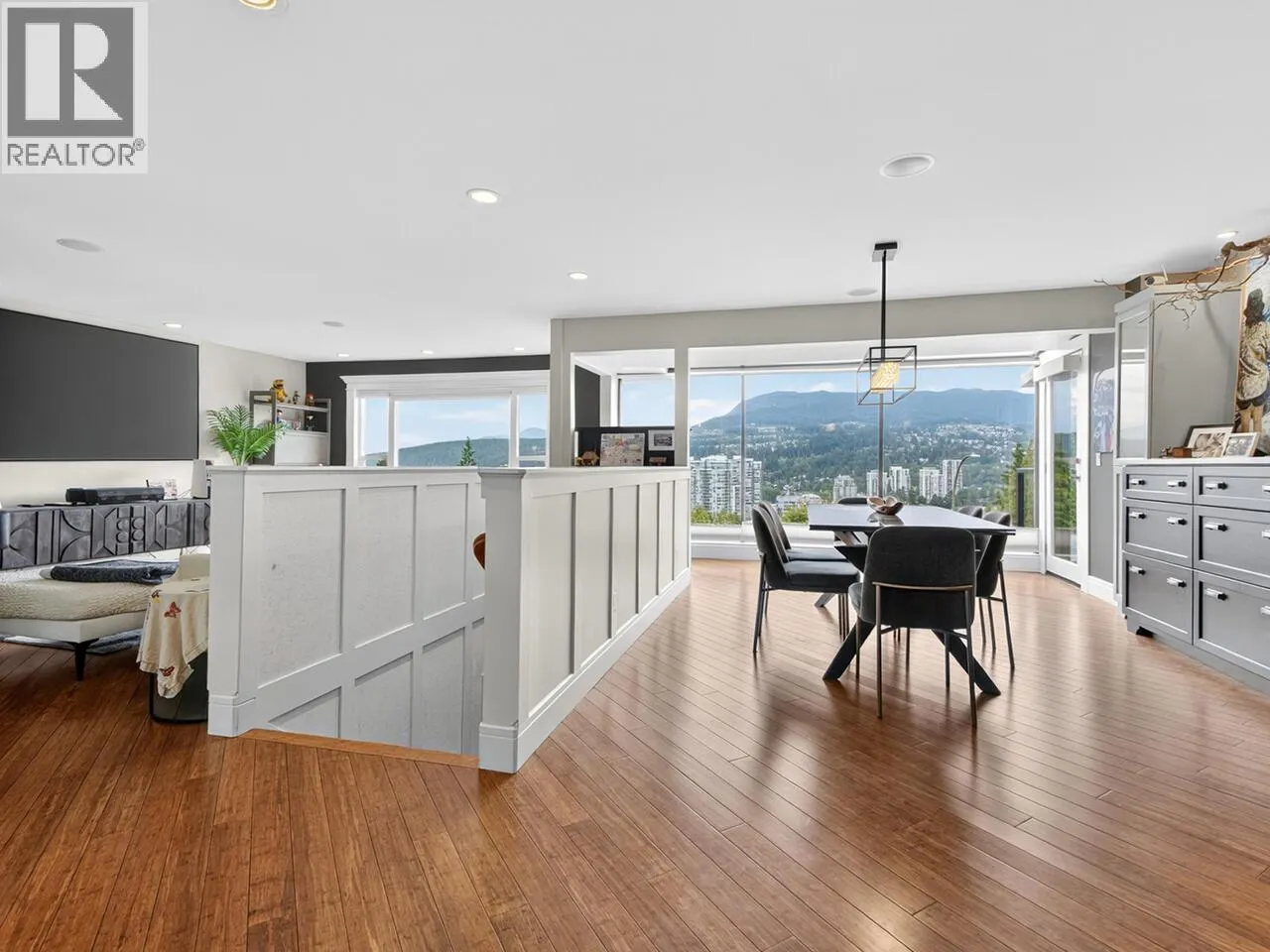 1052 CORONA CRESCENT