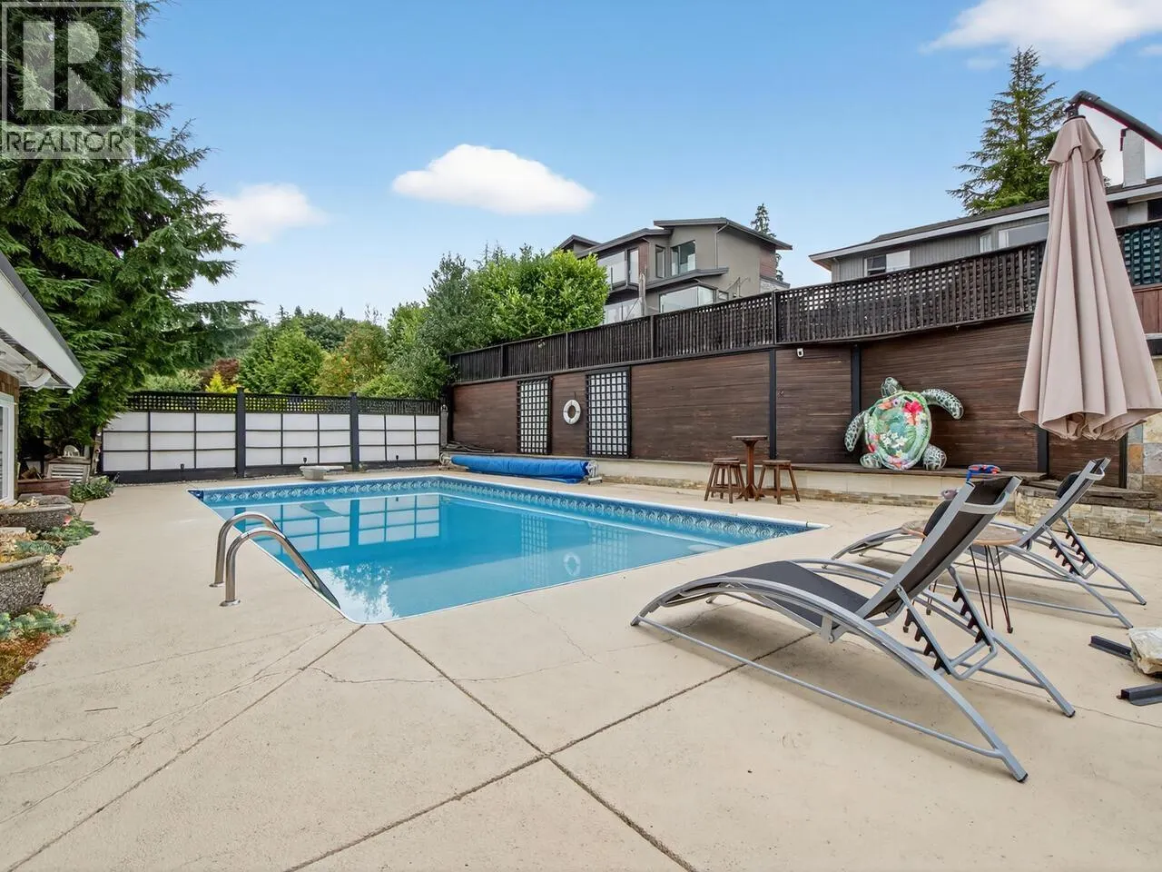 1052 CORONA CRESCENT