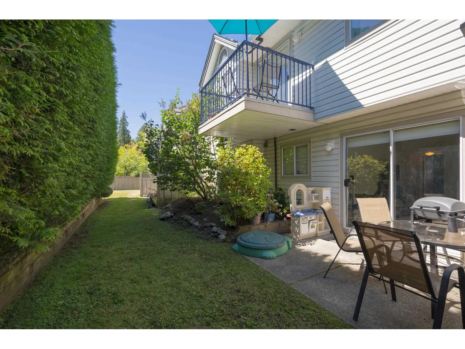 82 8716 WALNUT GROVE DRIVE