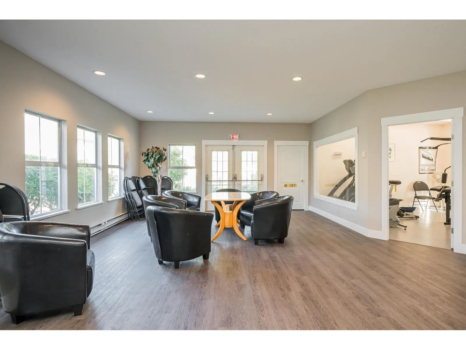 82 8716 WALNUT GROVE DRIVE