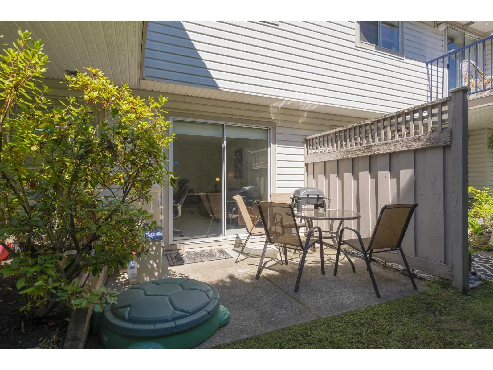 82 8716 WALNUT GROVE DRIVE