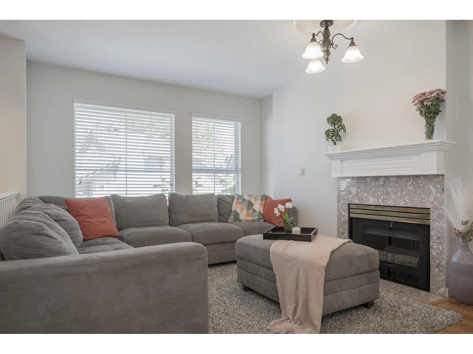 82 8716 WALNUT GROVE DRIVE