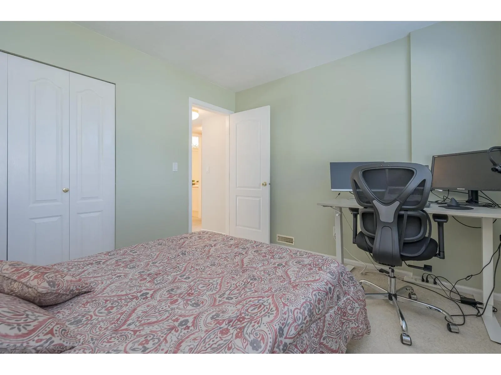 82 8716 WALNUT GROVE DRIVE