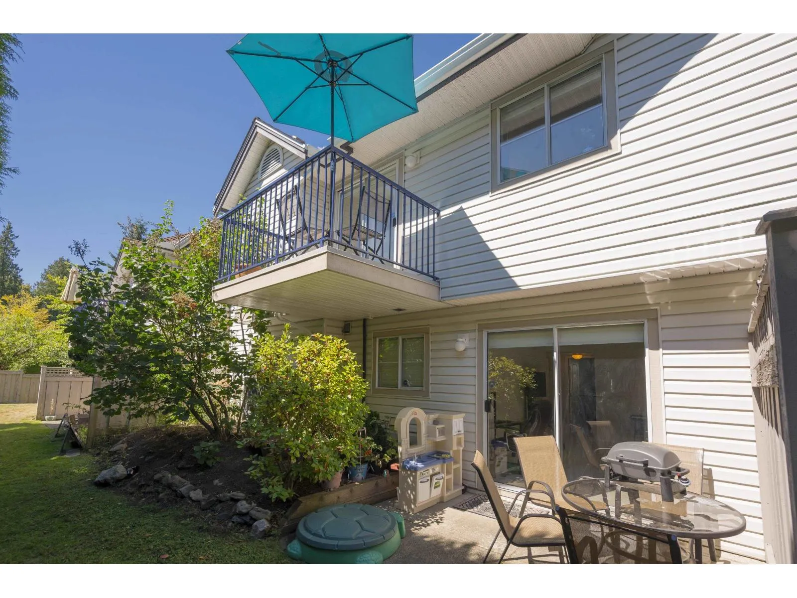 82 8716 WALNUT GROVE DRIVE