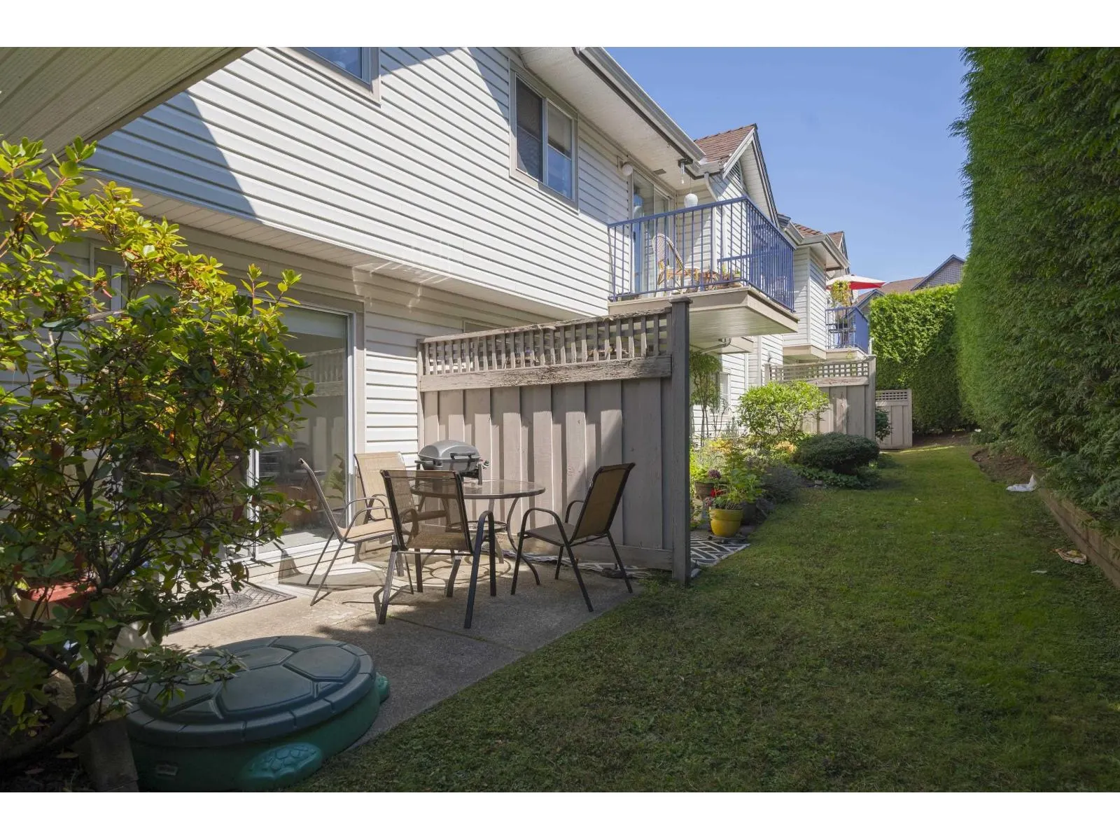 82 8716 WALNUT GROVE DRIVE