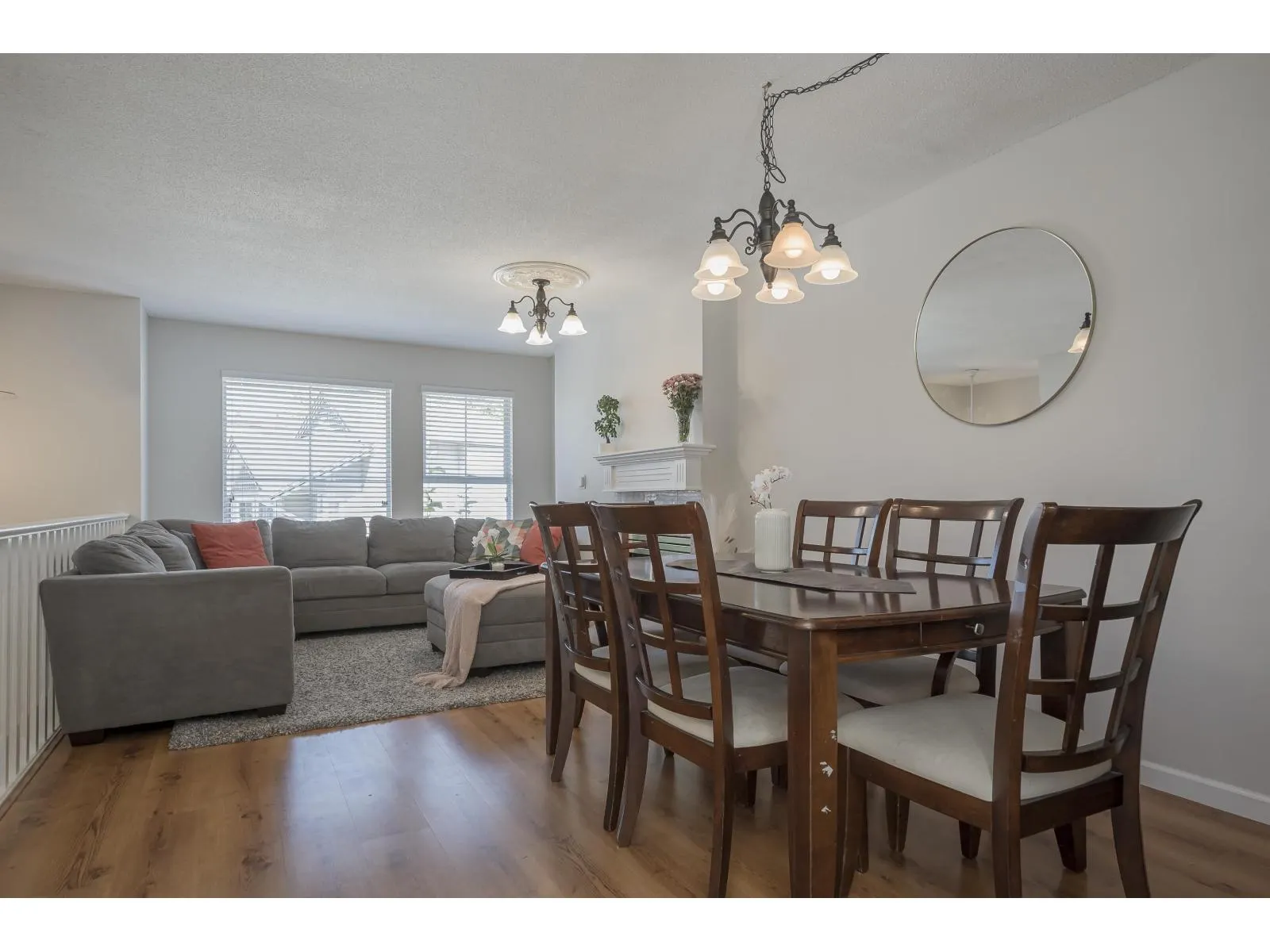 82 8716 WALNUT GROVE DRIVE
