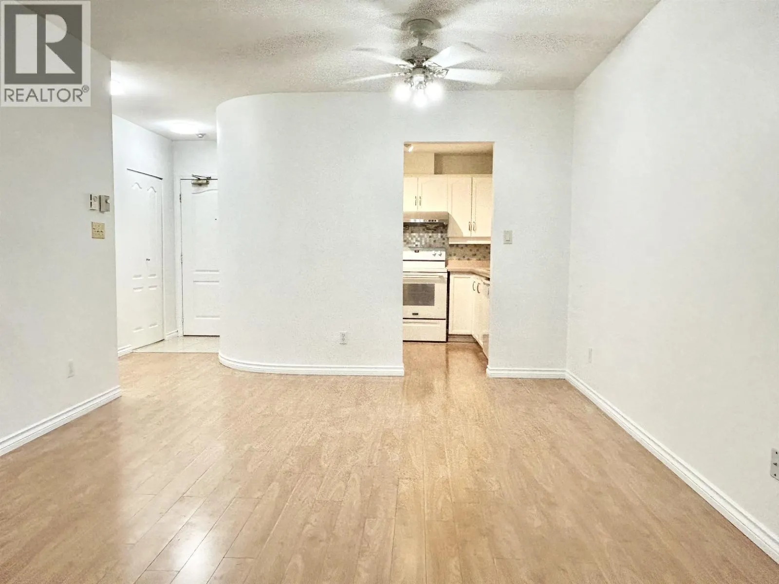 205 6742 STATION HILL COURT