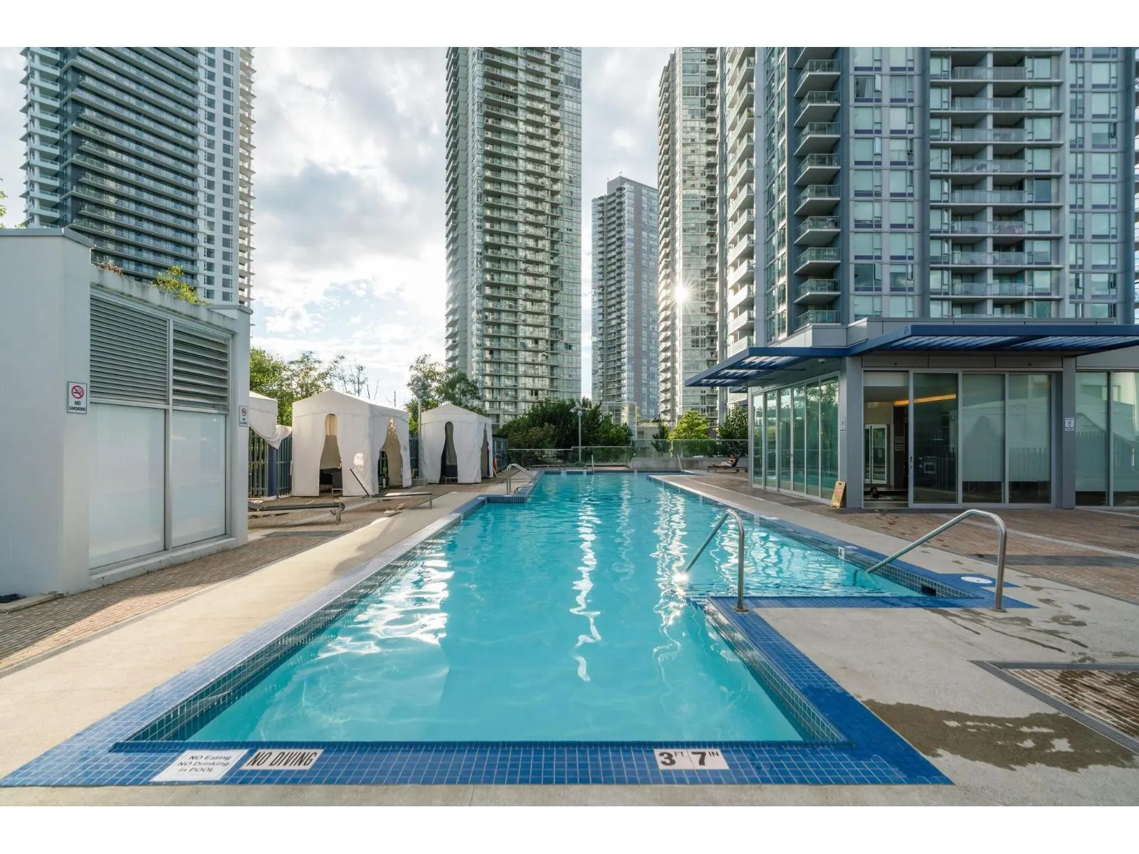 1103 13696 100 AVENUE