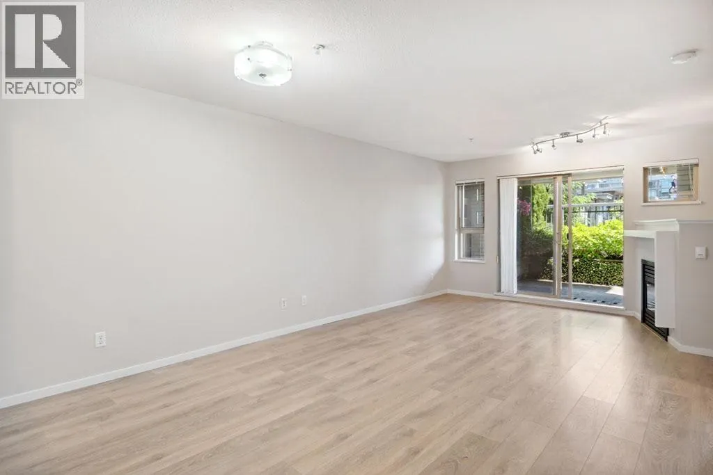 101 9329 UNIVERSITY CRESCENT