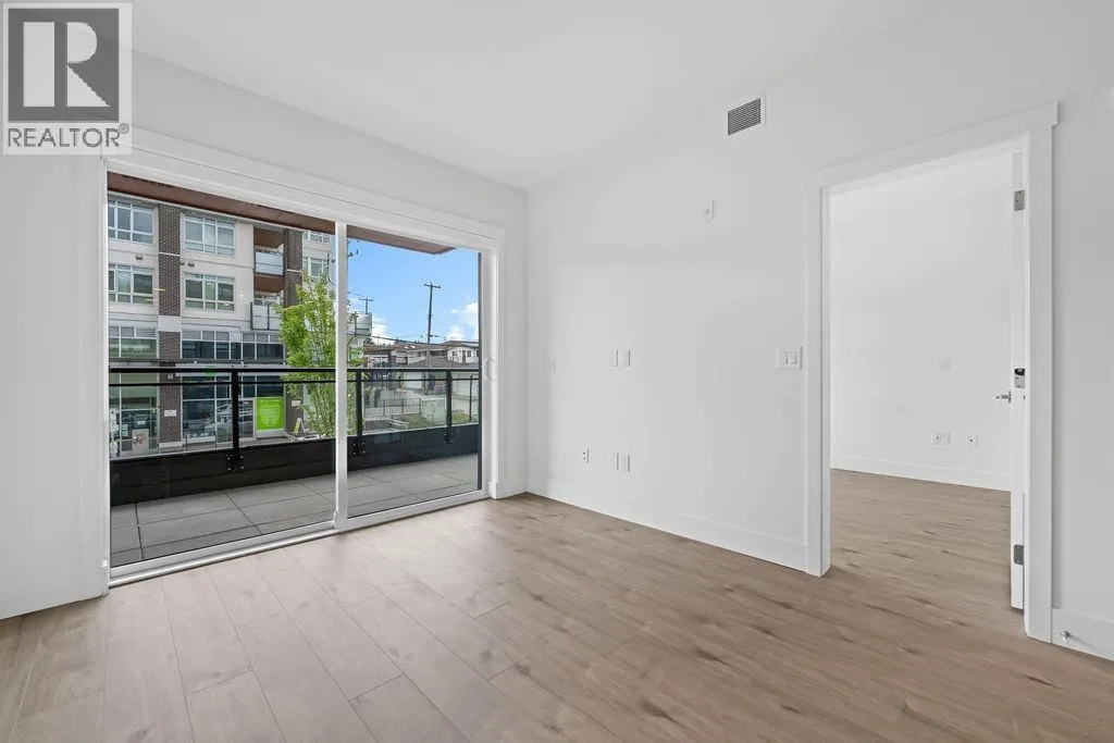 305 4788 HASTINGS STREET