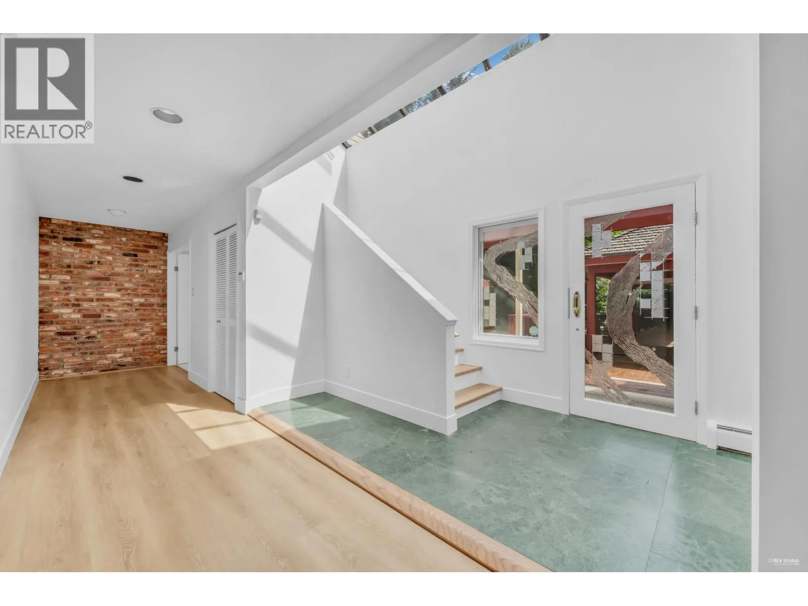 2901 ALLAN ROAD