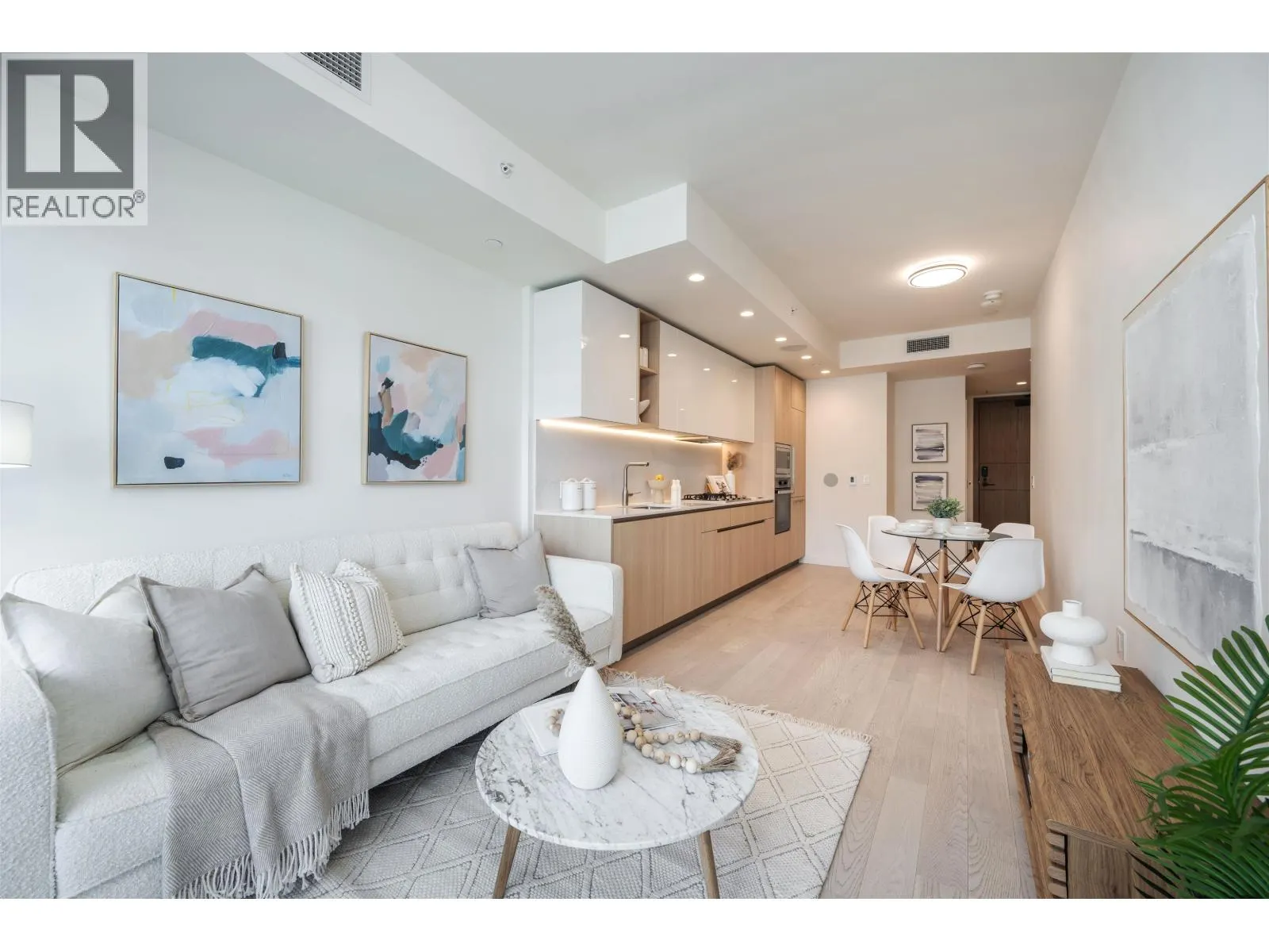 805 6811 PEARSON WAY