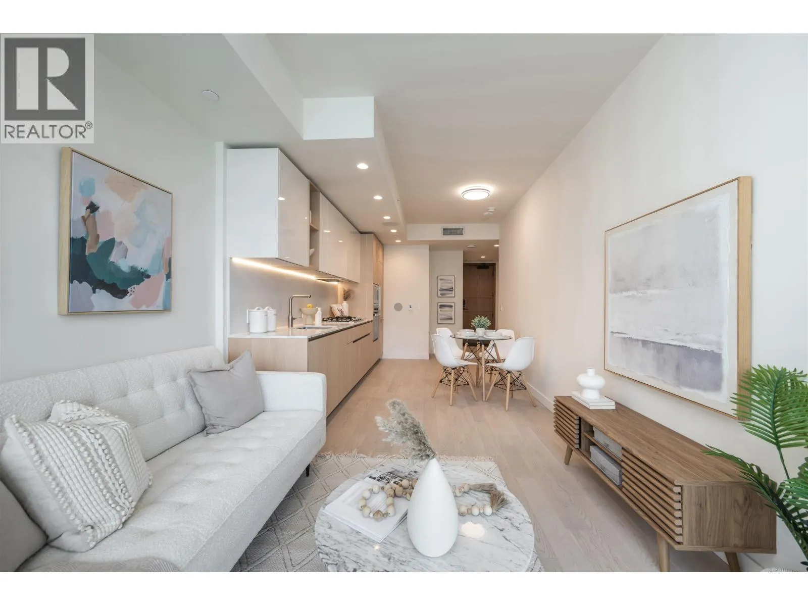 805 6811 PEARSON WAY