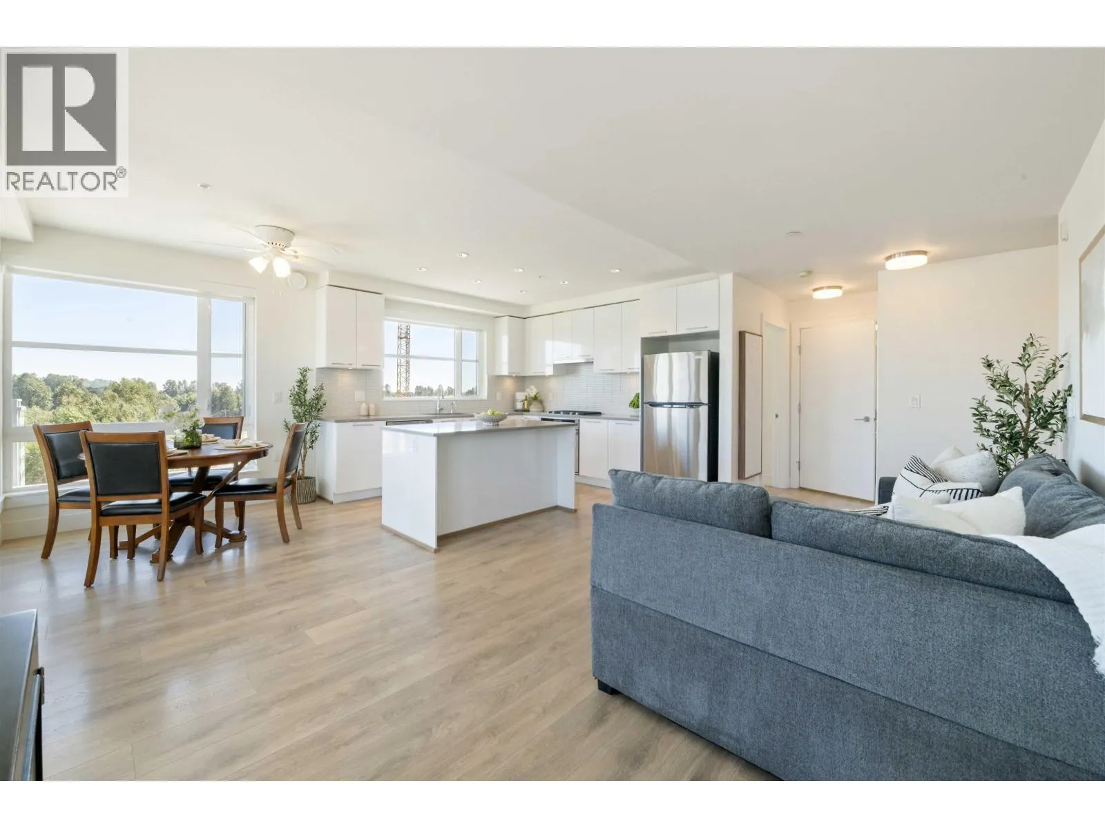 710 3488 SAWMILL CRESCENT