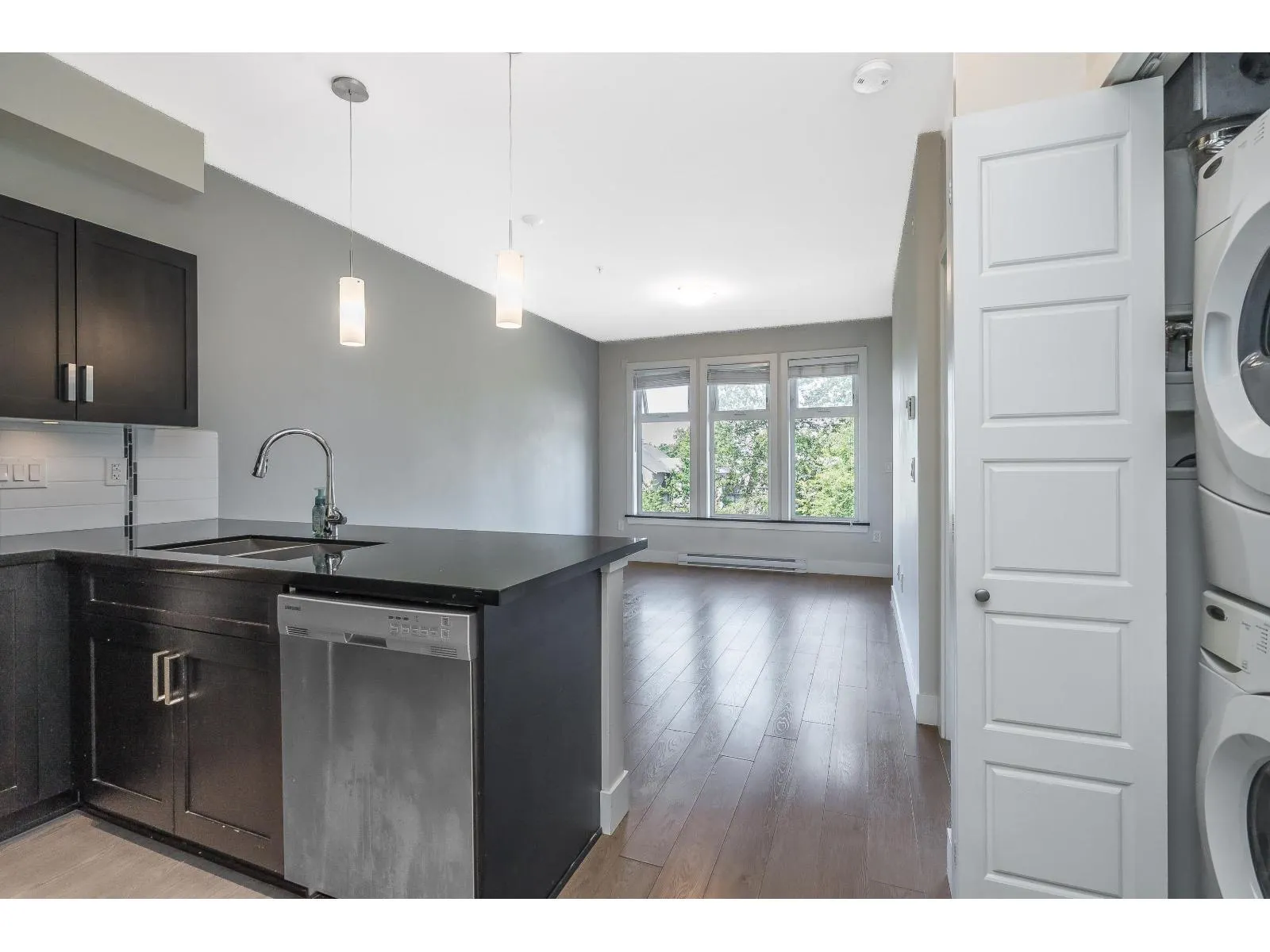 307 20062 FRASER HIGHWAY