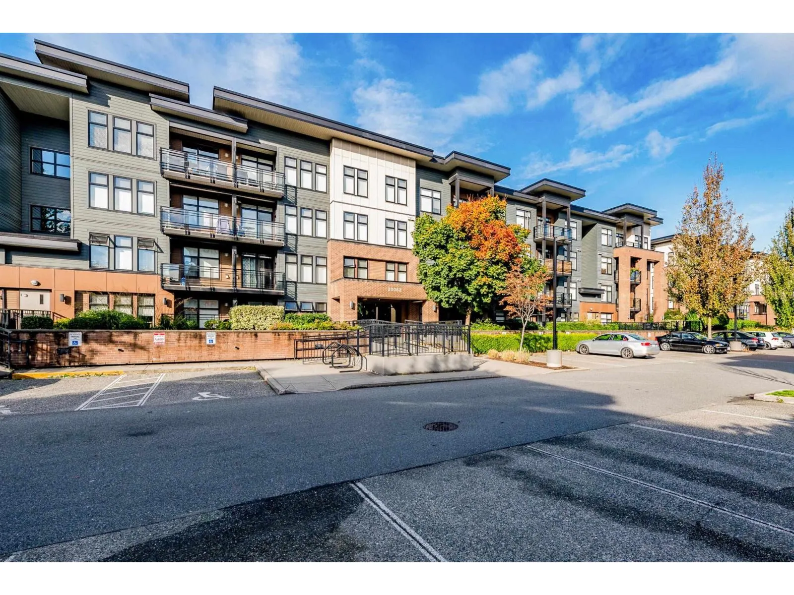 307 20062 FRASER HIGHWAY