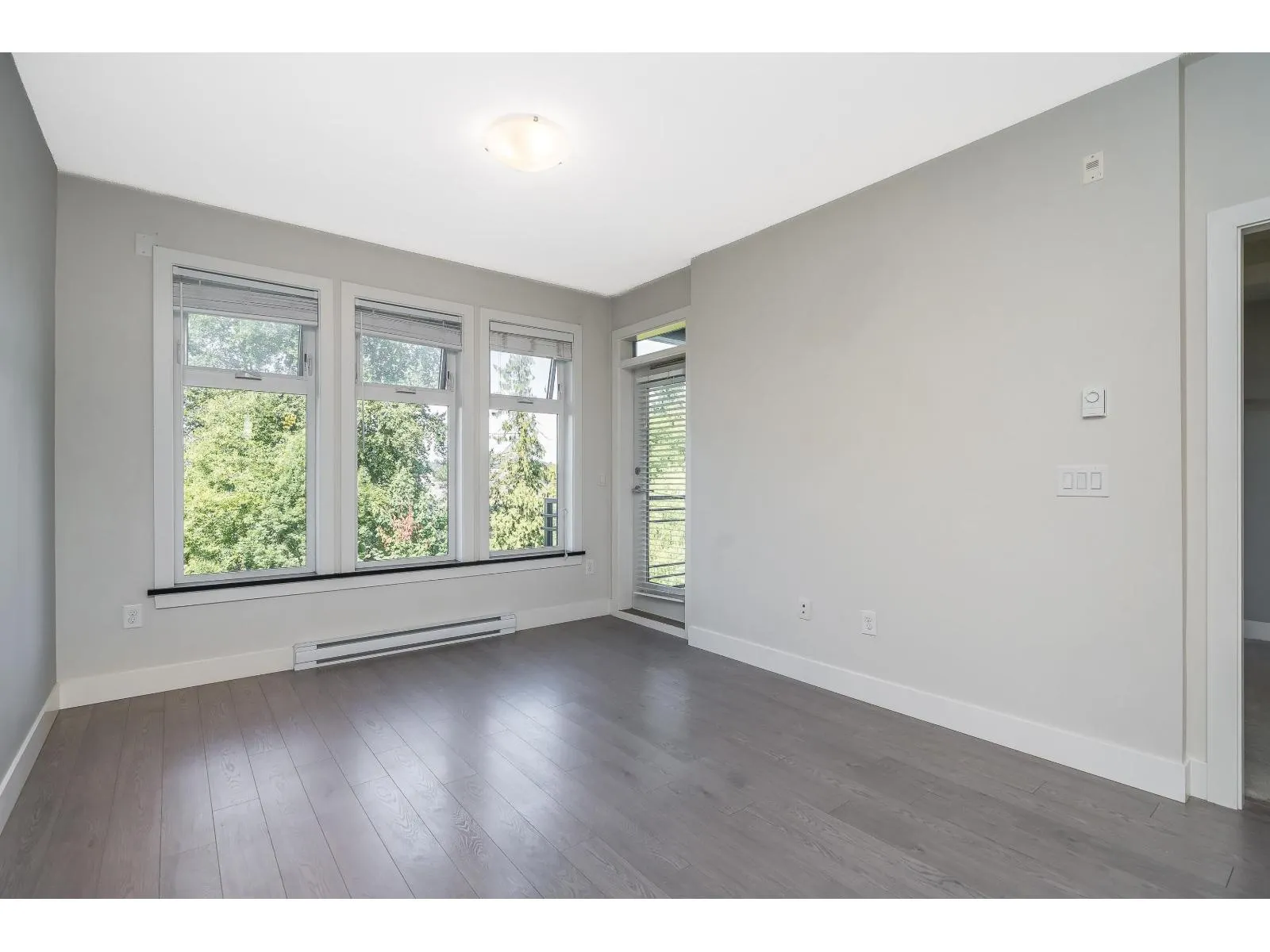 307 20062 FRASER HIGHWAY