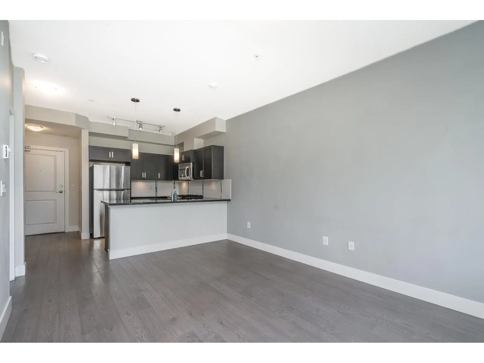 307 20062 FRASER HIGHWAY
