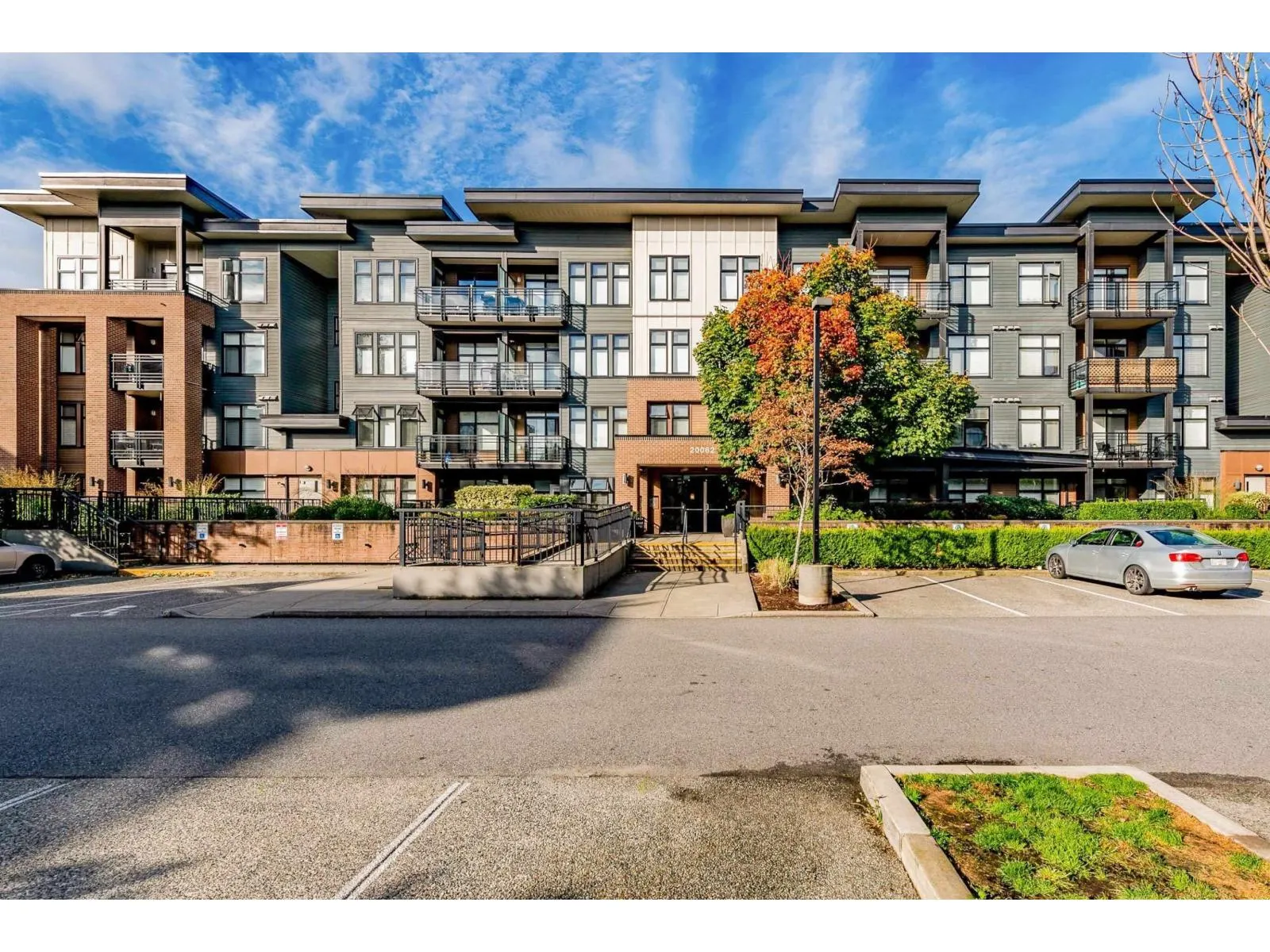 307 20062 FRASER HIGHWAY