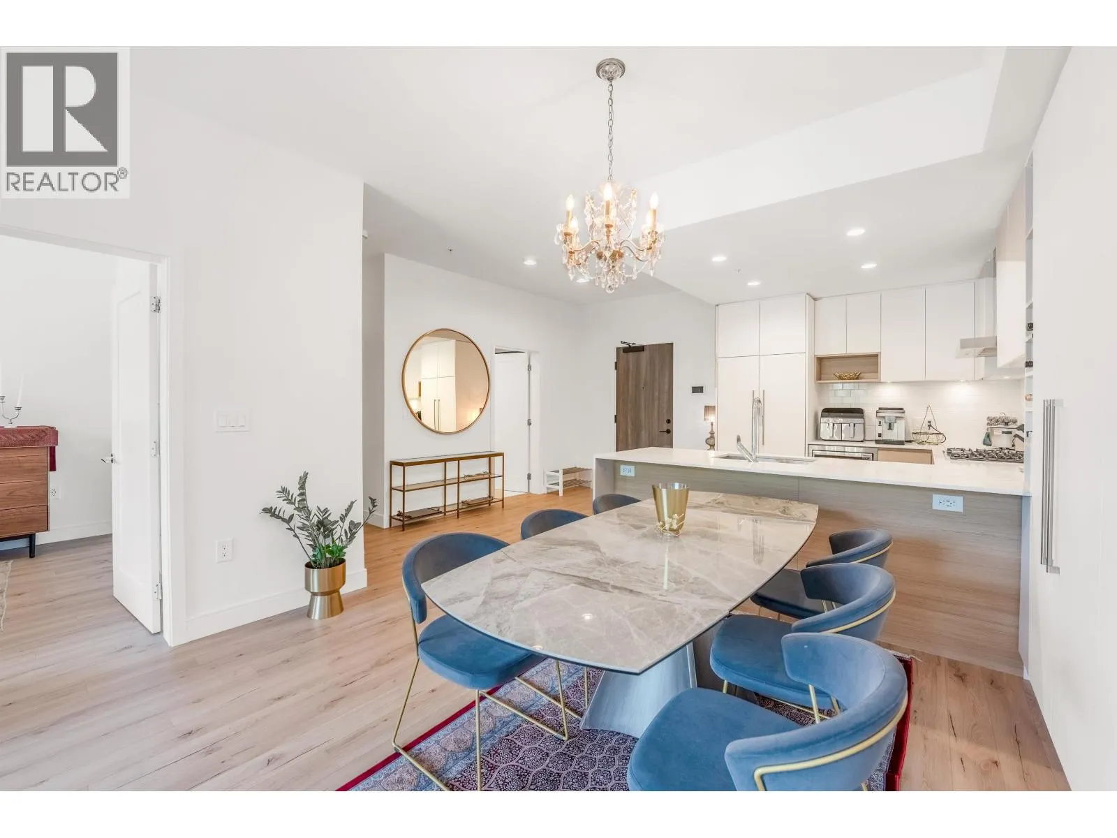 319 55 KLAHANIE DRIVE