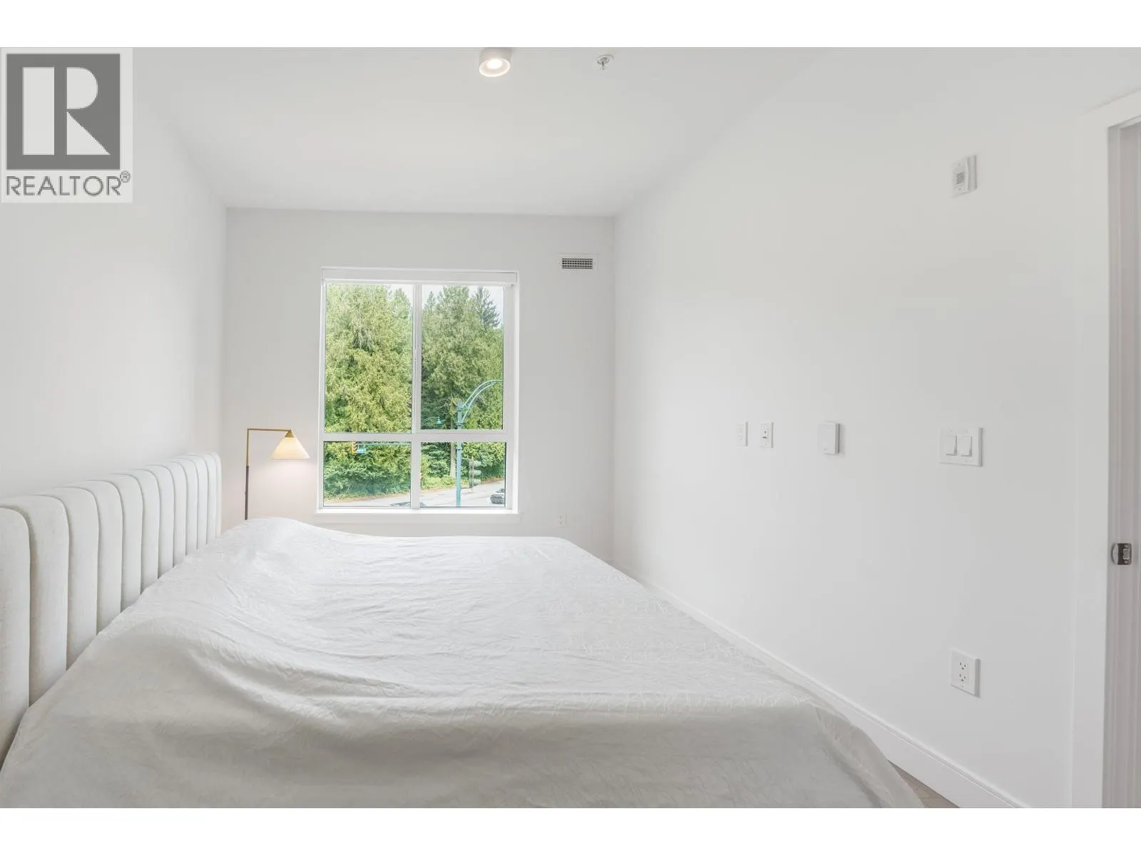 319 55 KLAHANIE DRIVE