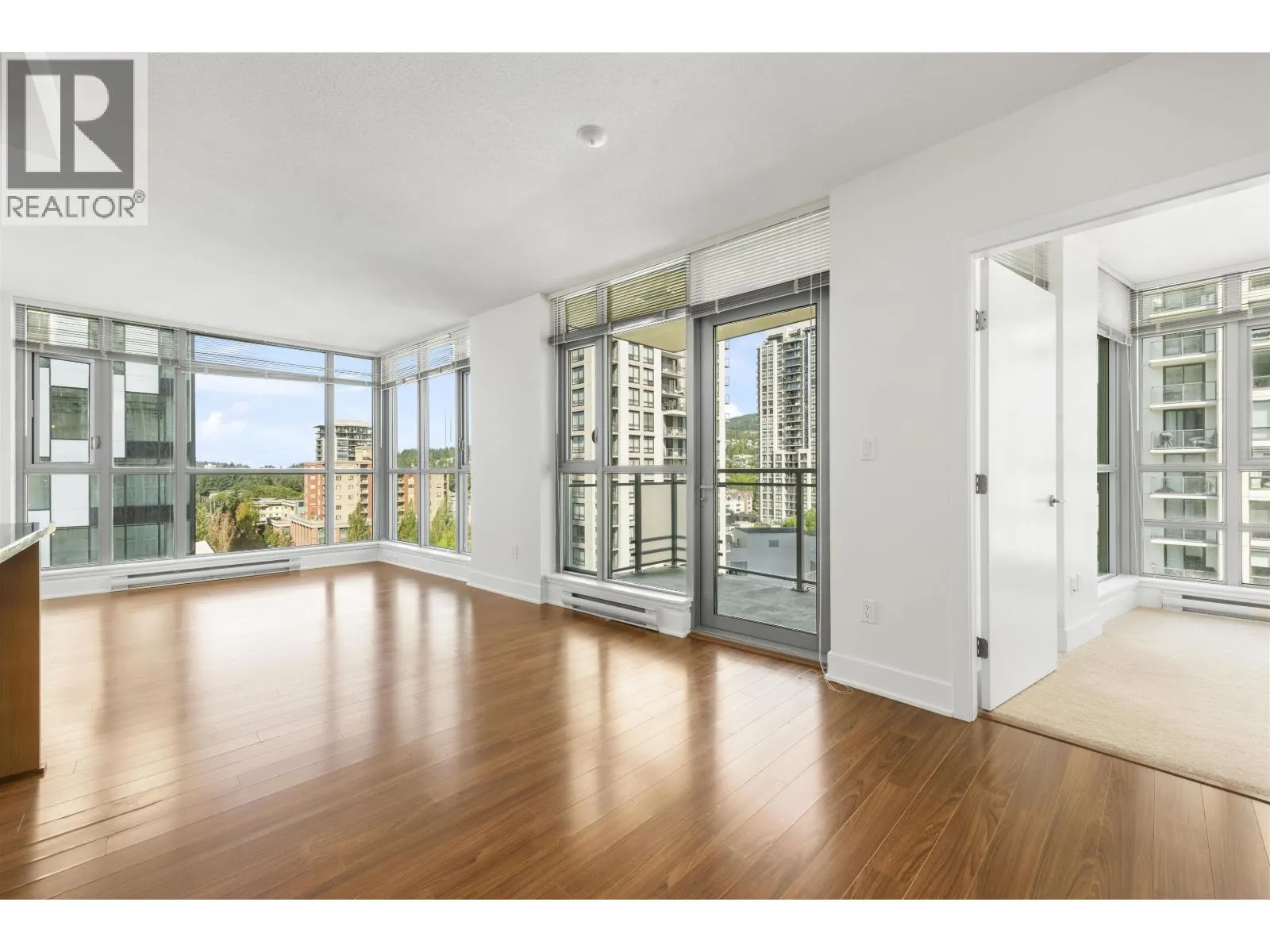1002 3008 GLEN DRIVE