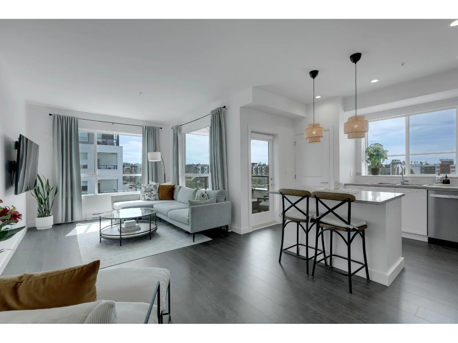 B508 20834 80 AVENUE