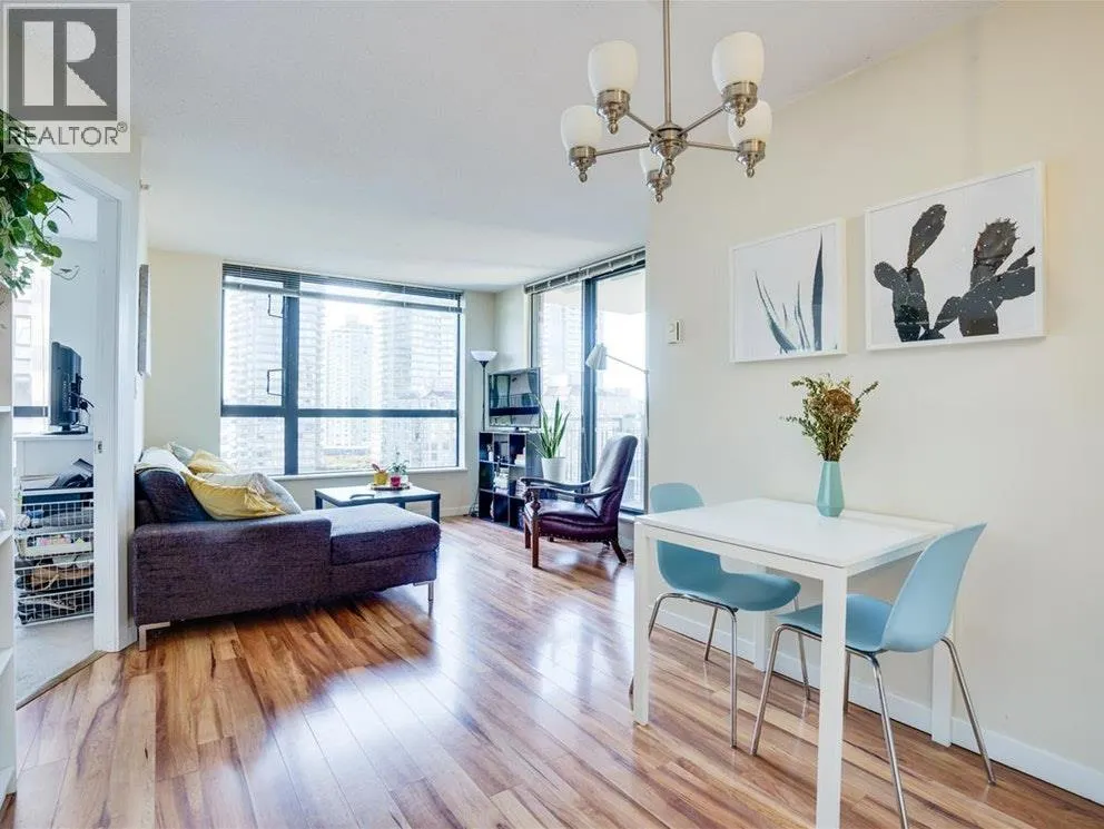 504 814 ROYAL AVENUE