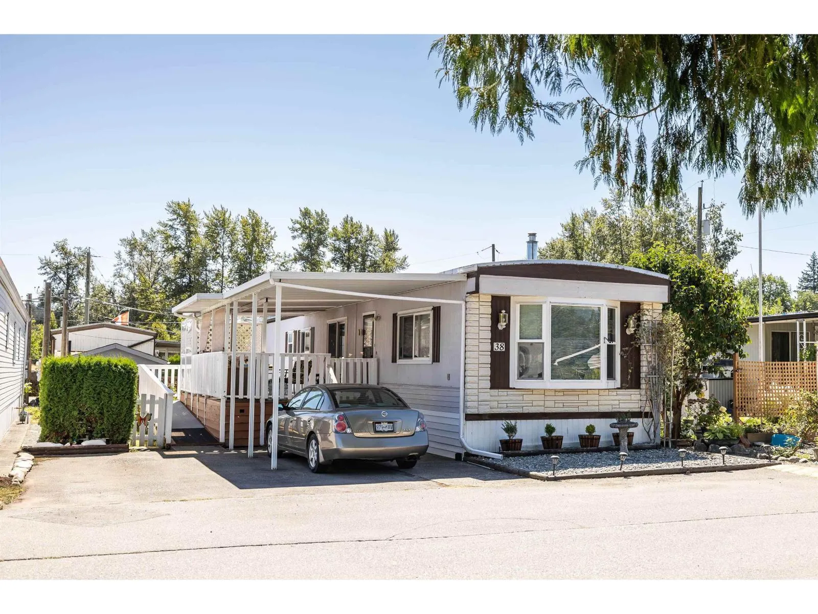 38 4426 232 STREET