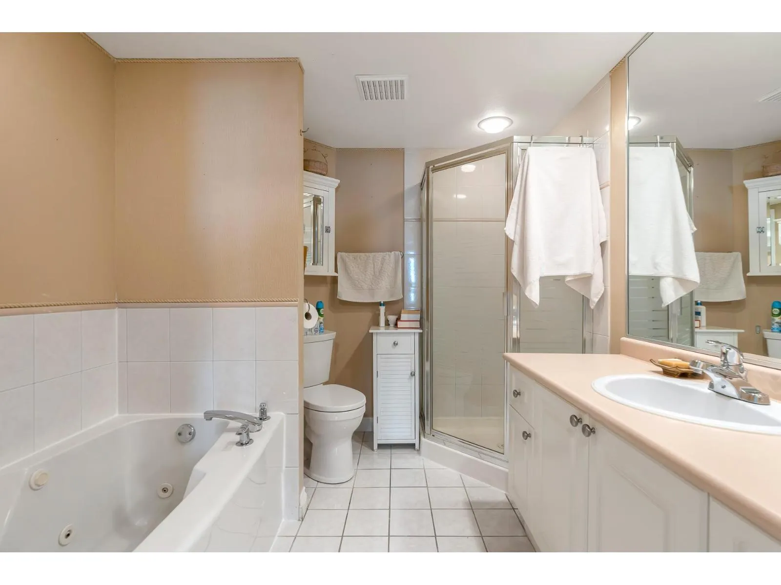 409 1575 BEST STREET