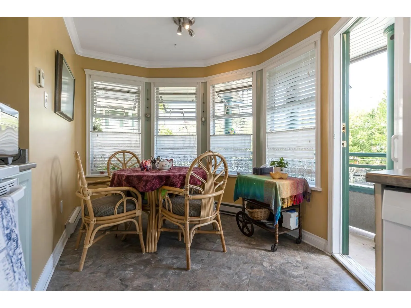 409 1575 BEST STREET