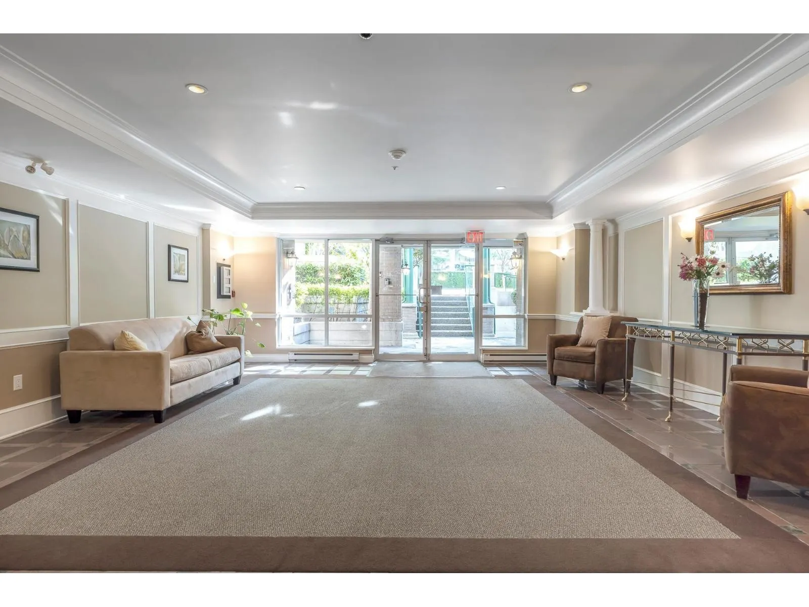 409 1575 BEST STREET