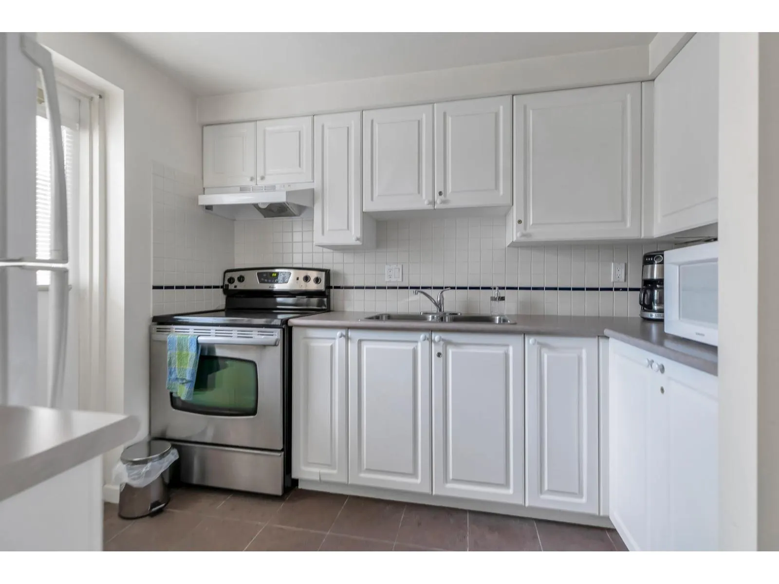409 1575 BEST STREET
