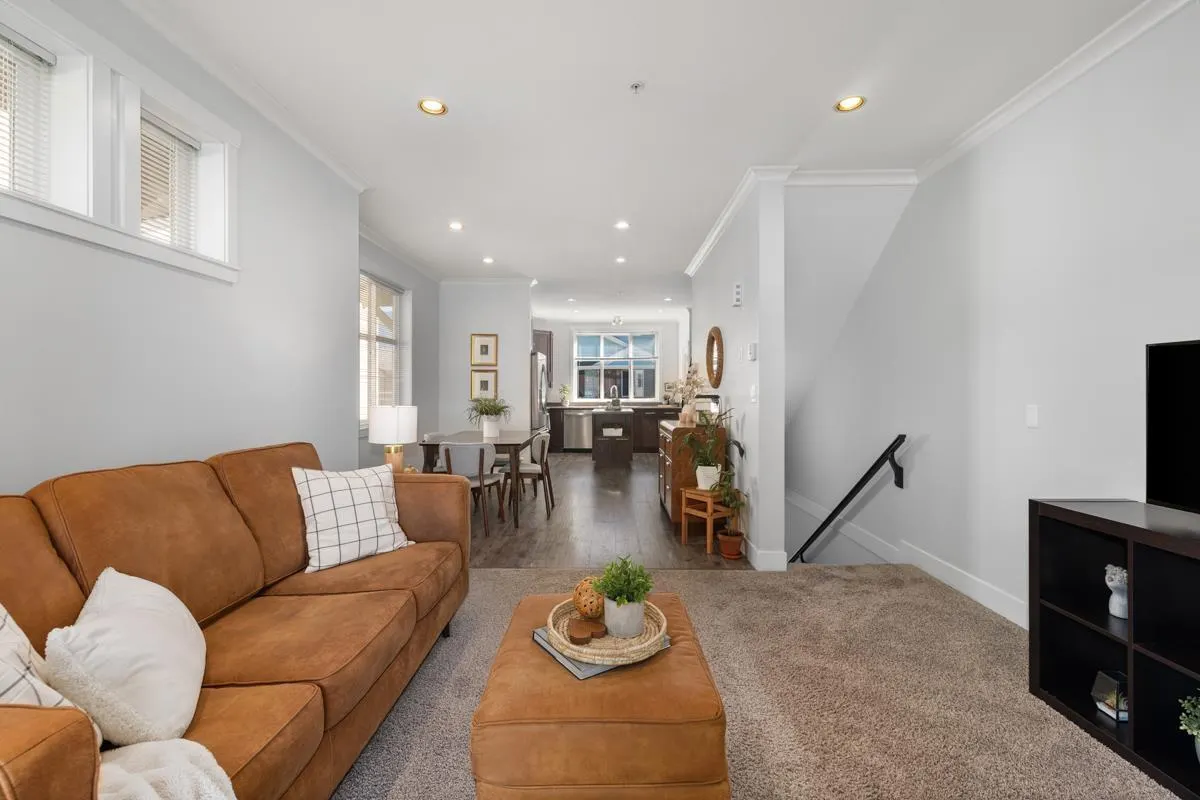 20 5805 SAPPERS WAY|Garrison Crossing