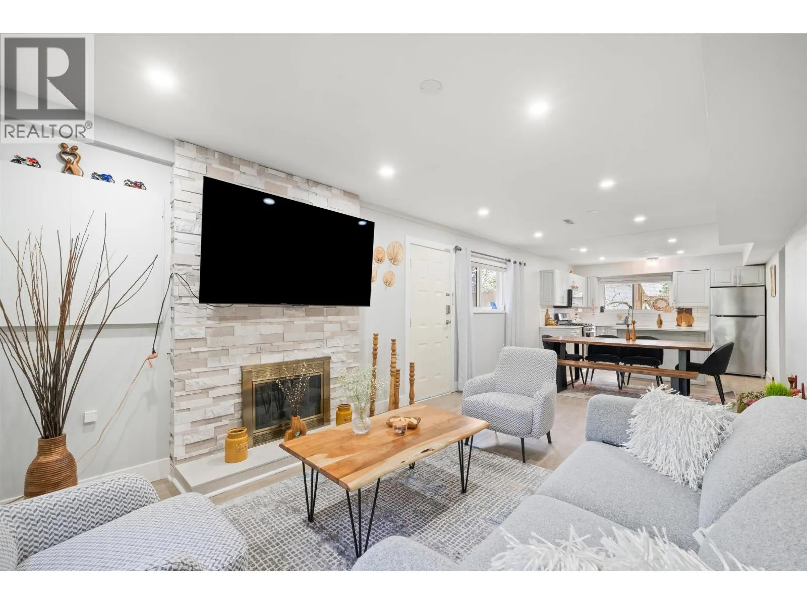 2333 KIRKSTONE ROAD