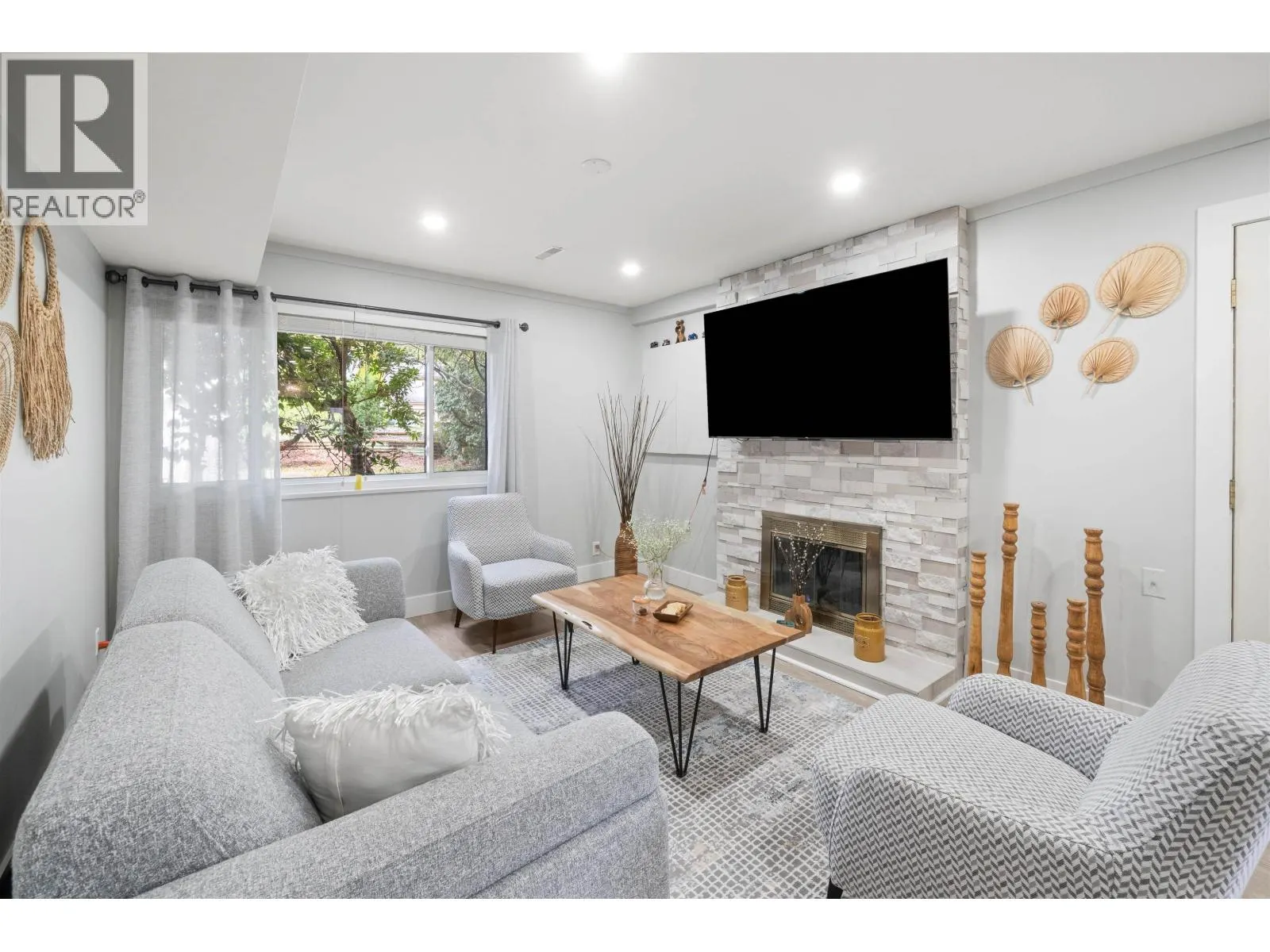 2333 KIRKSTONE ROAD