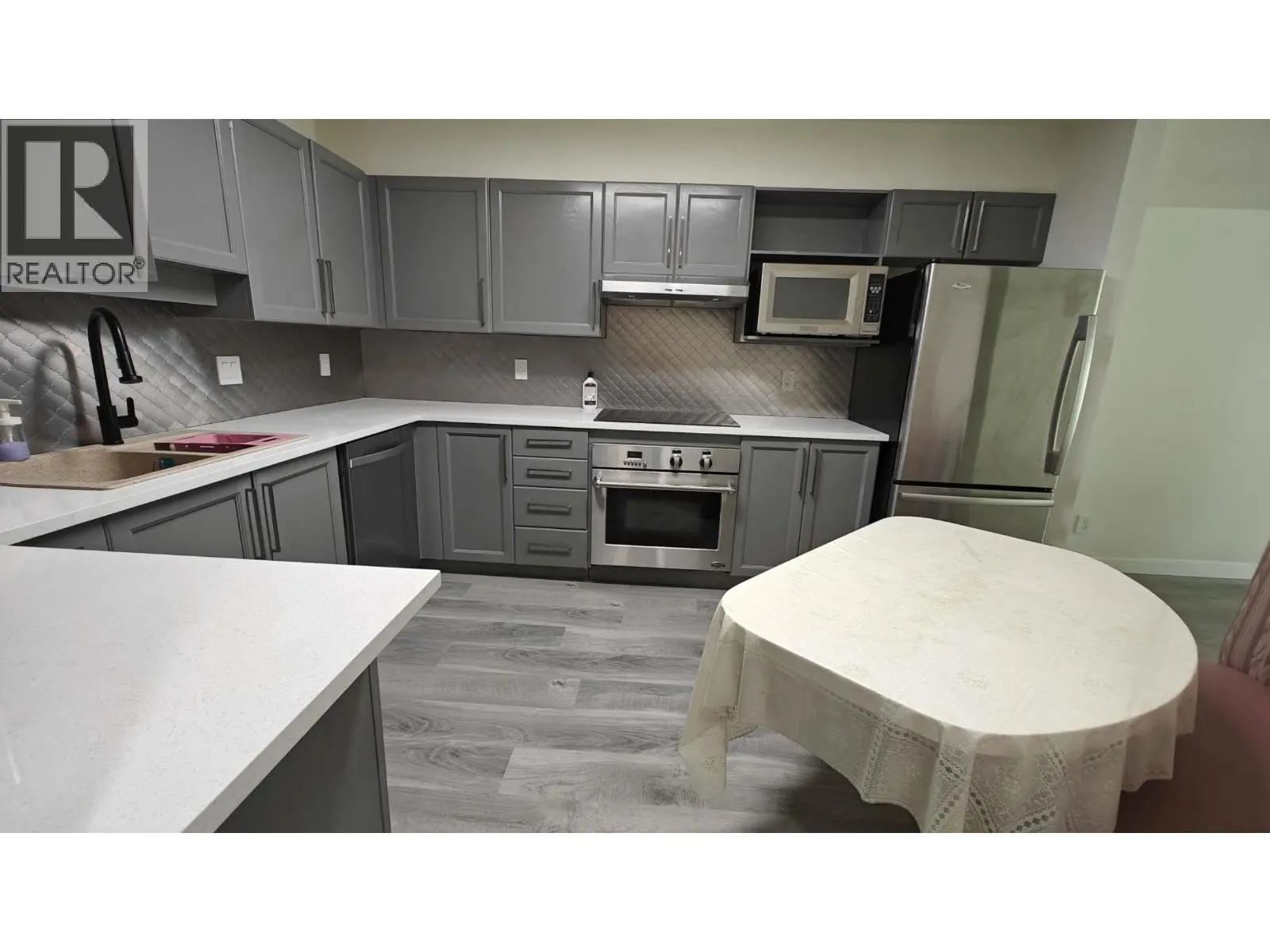 409 6737 STATION HILL COURT