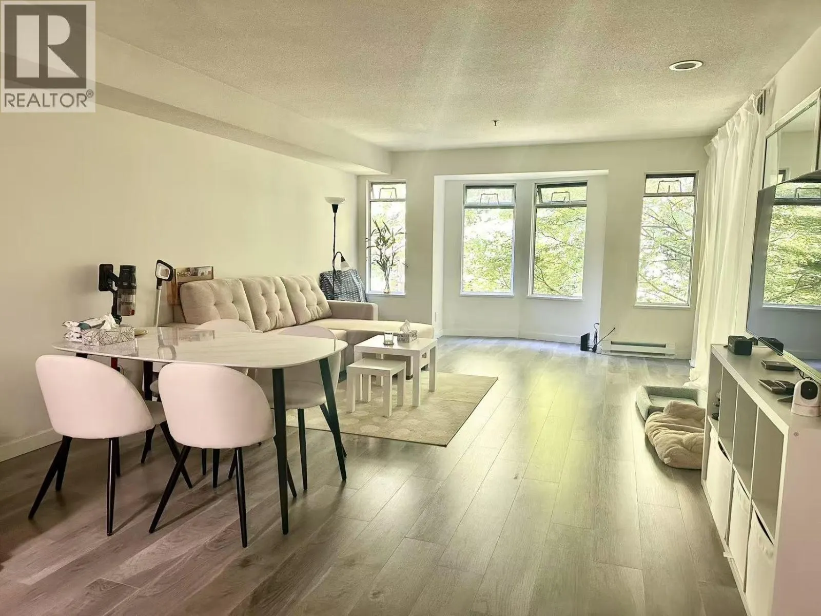 409 6737 STATION HILL COURT