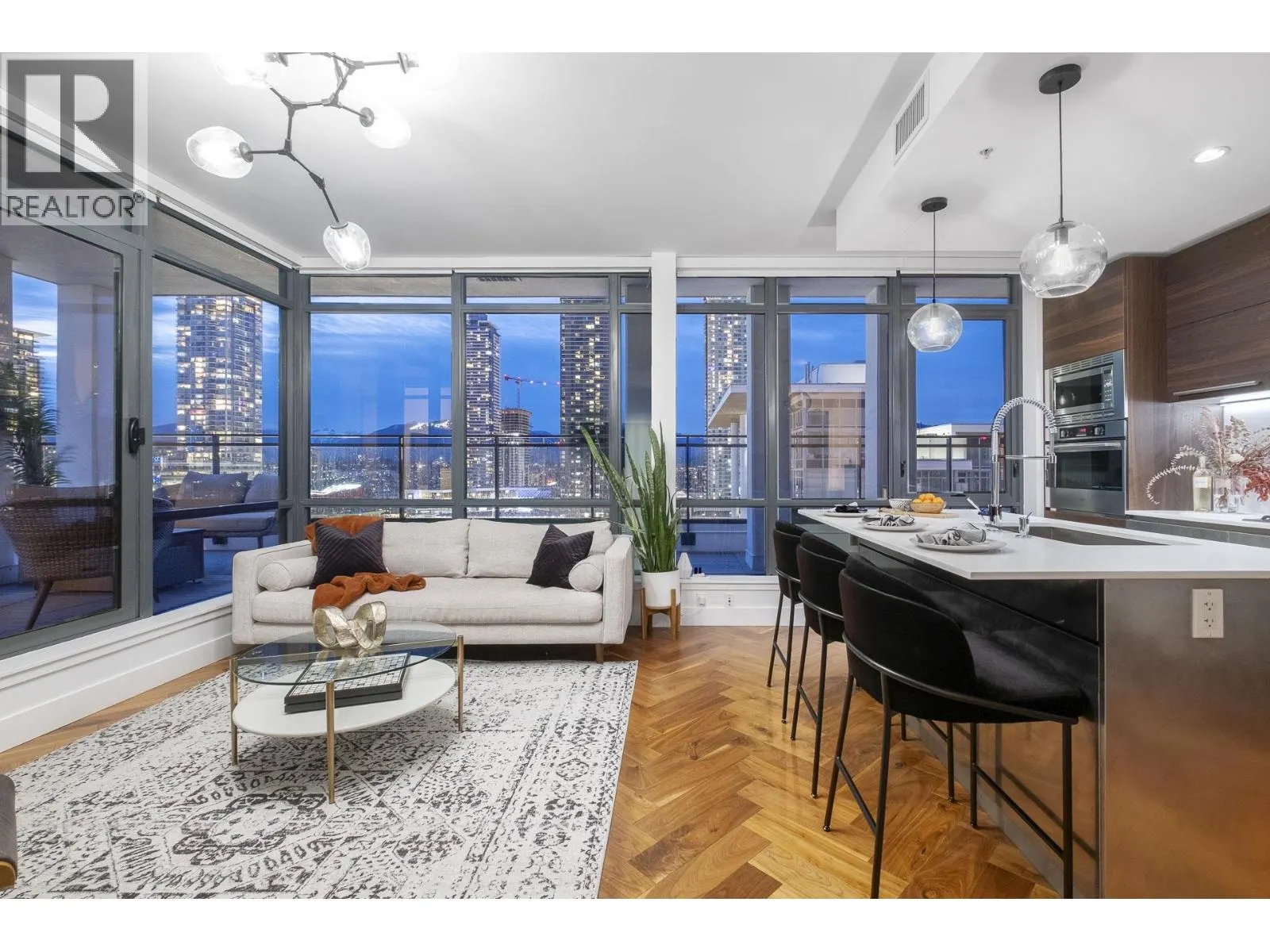 2703 2378 ALPHA AVENUE