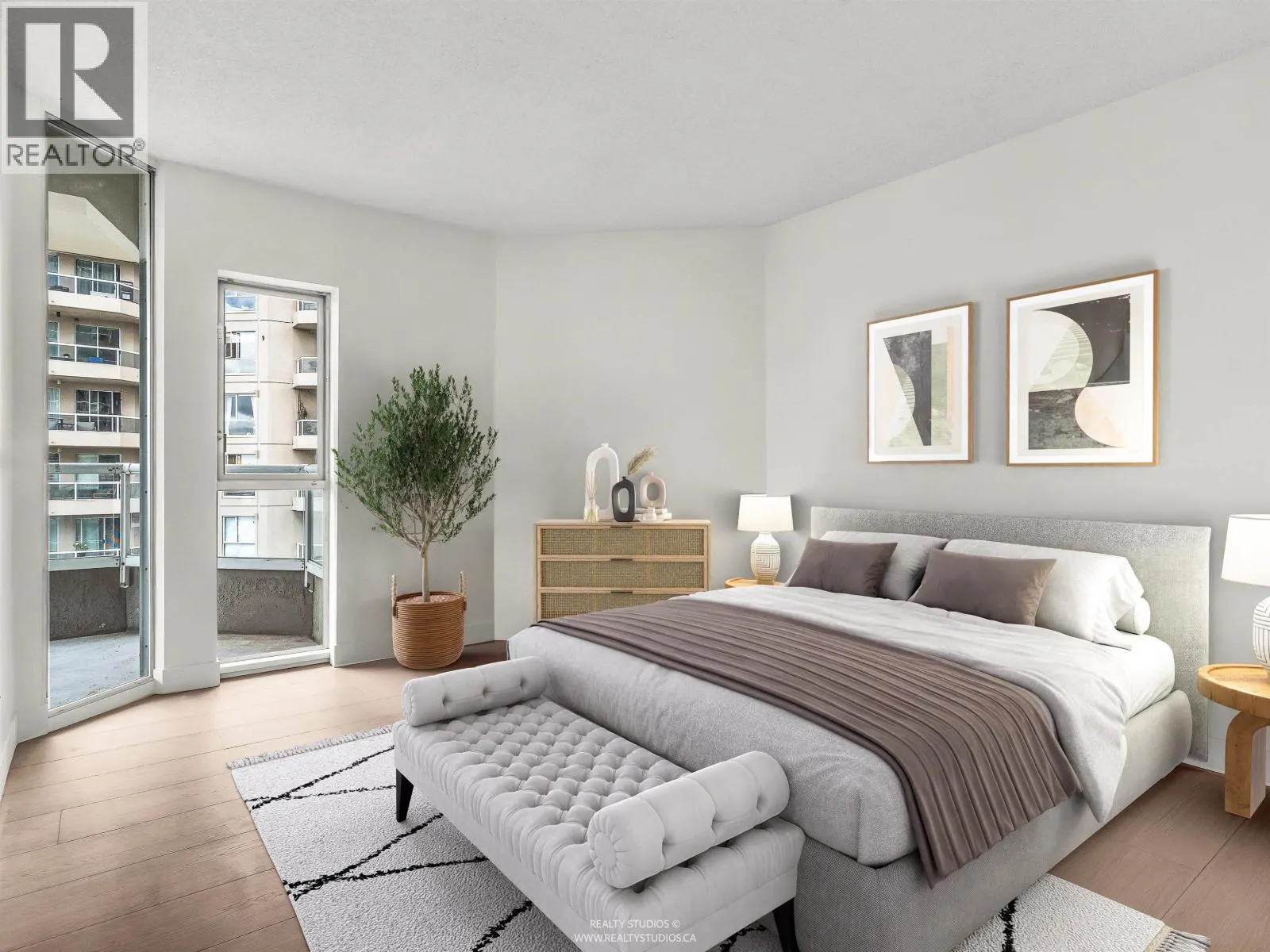 1003 1135 QUAYSIDE DRIVE