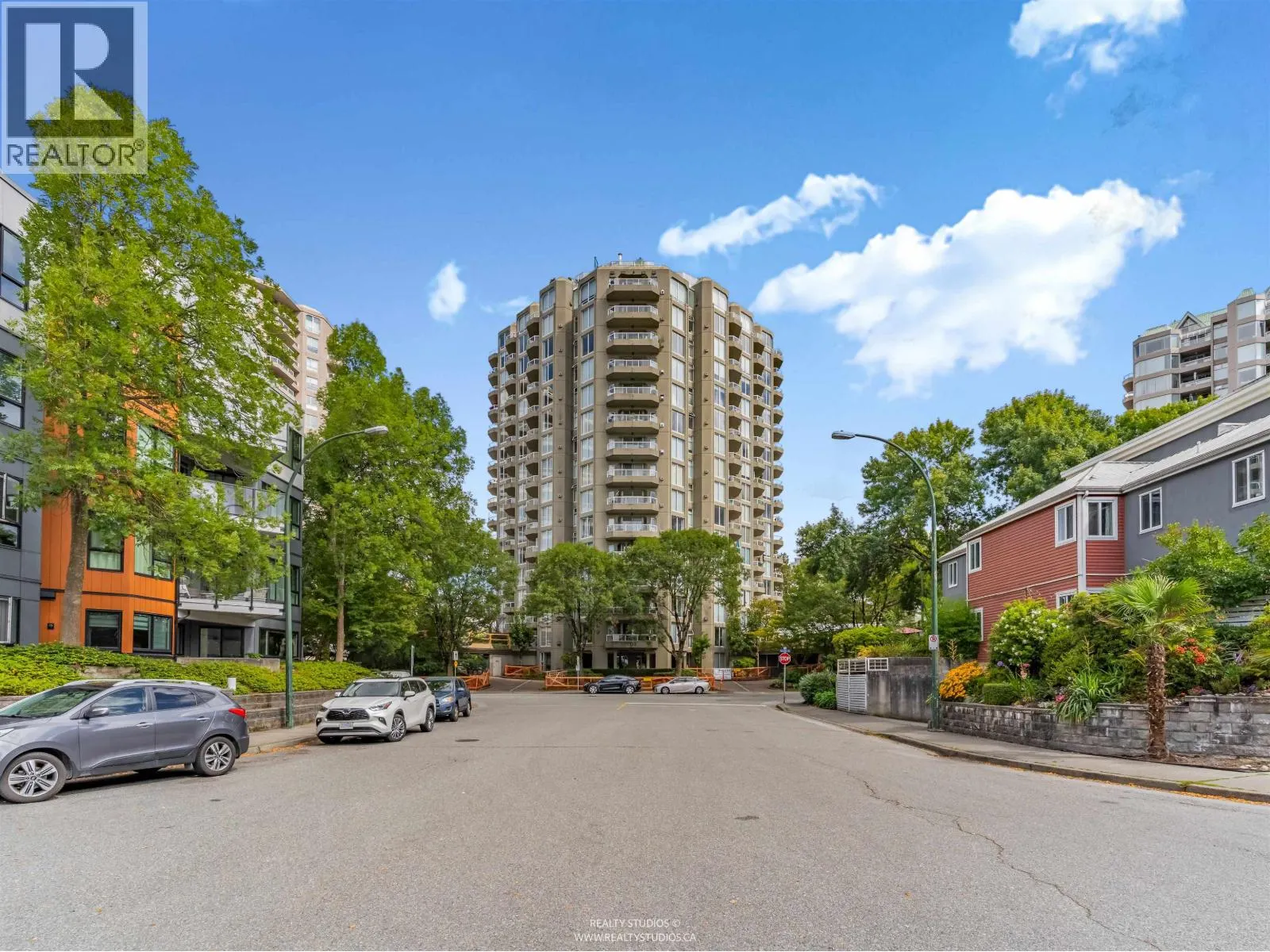 1003 1135 QUAYSIDE DRIVE