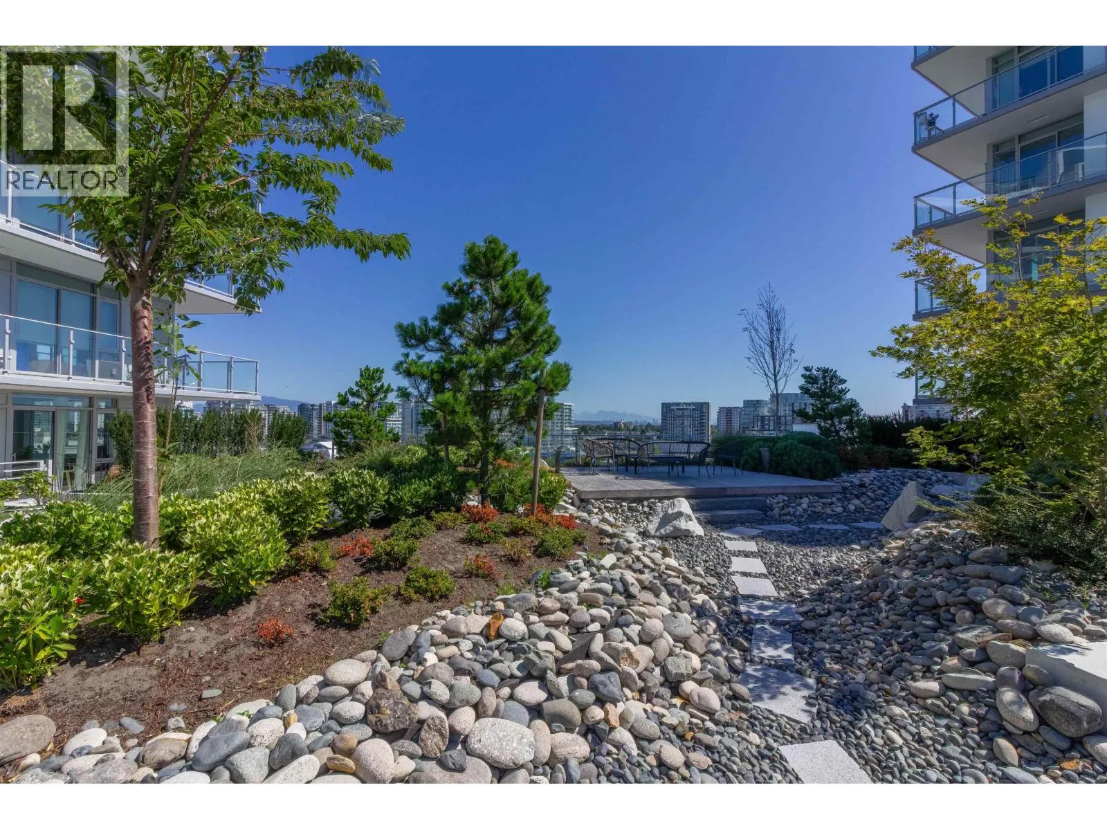2 6788 MINORU BOULEVARD
