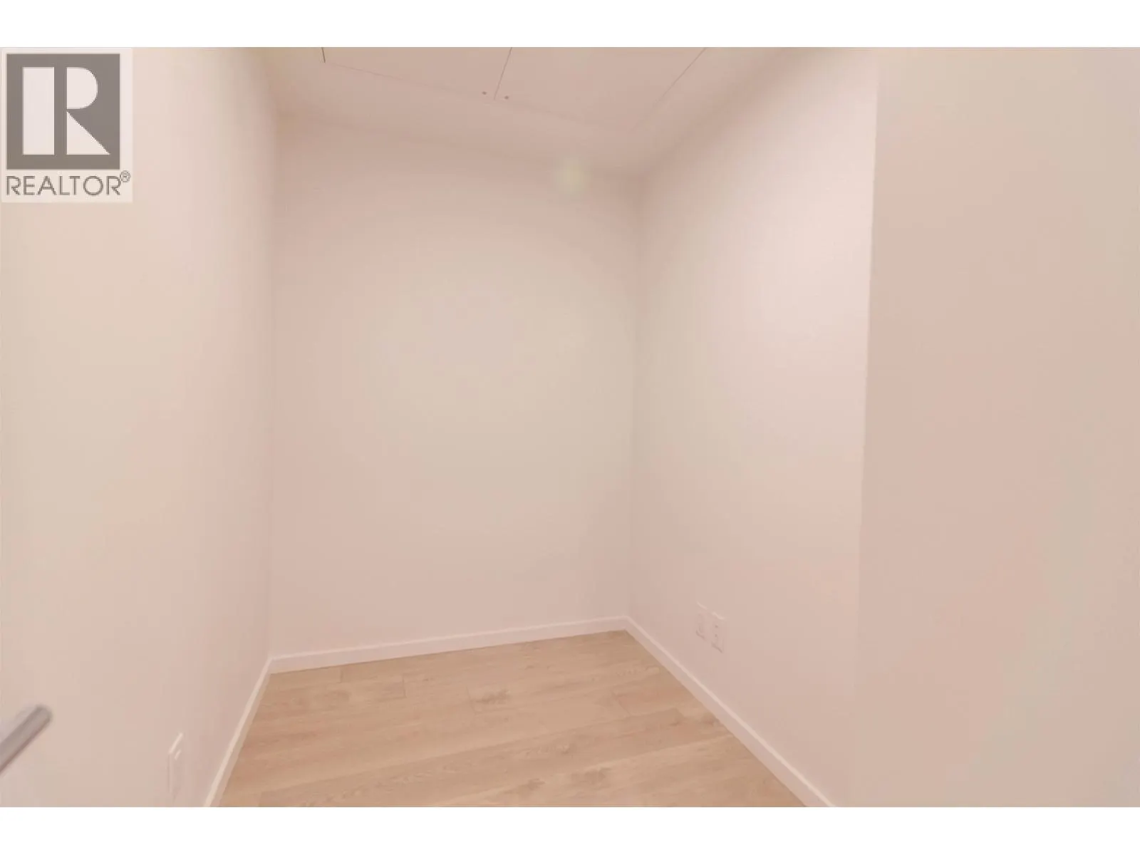 2 6788 MINORU BOULEVARD