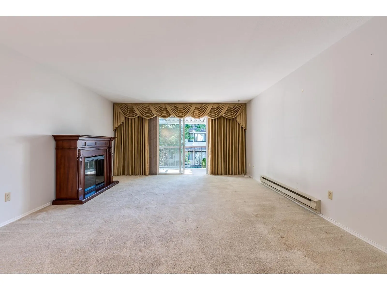 56 6467 197 STREET